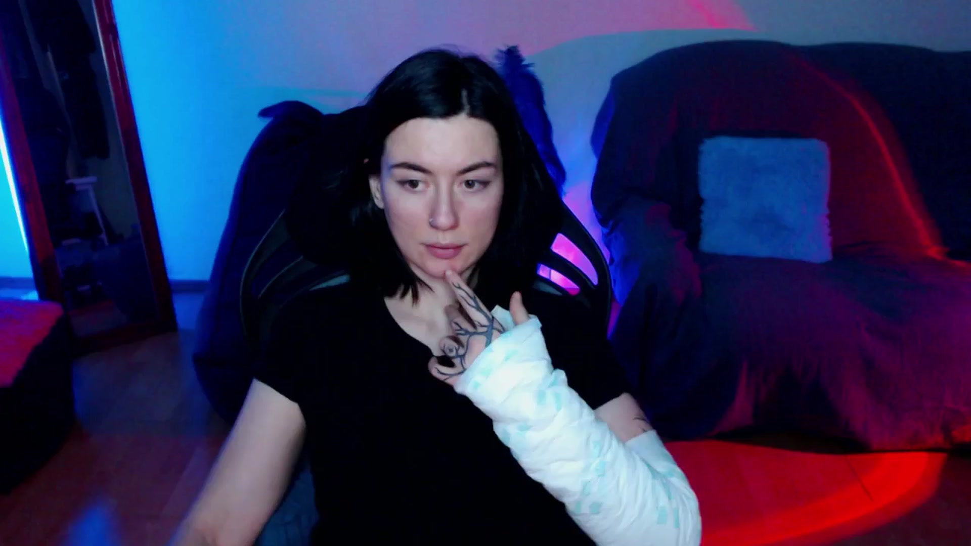 Gallery image thumbnail from HeyAriel's myfreecams stream on, 12/09/2024, 08:16 image 18 of 20