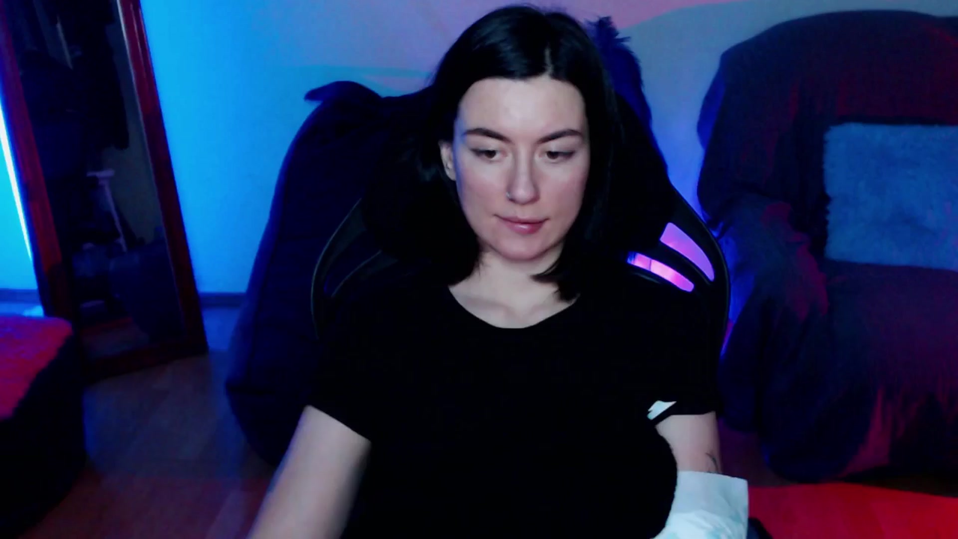 Gallery image thumbnail from HeyAriel's myfreecams stream on, 12/09/2024, 08:16 image 14 of 20