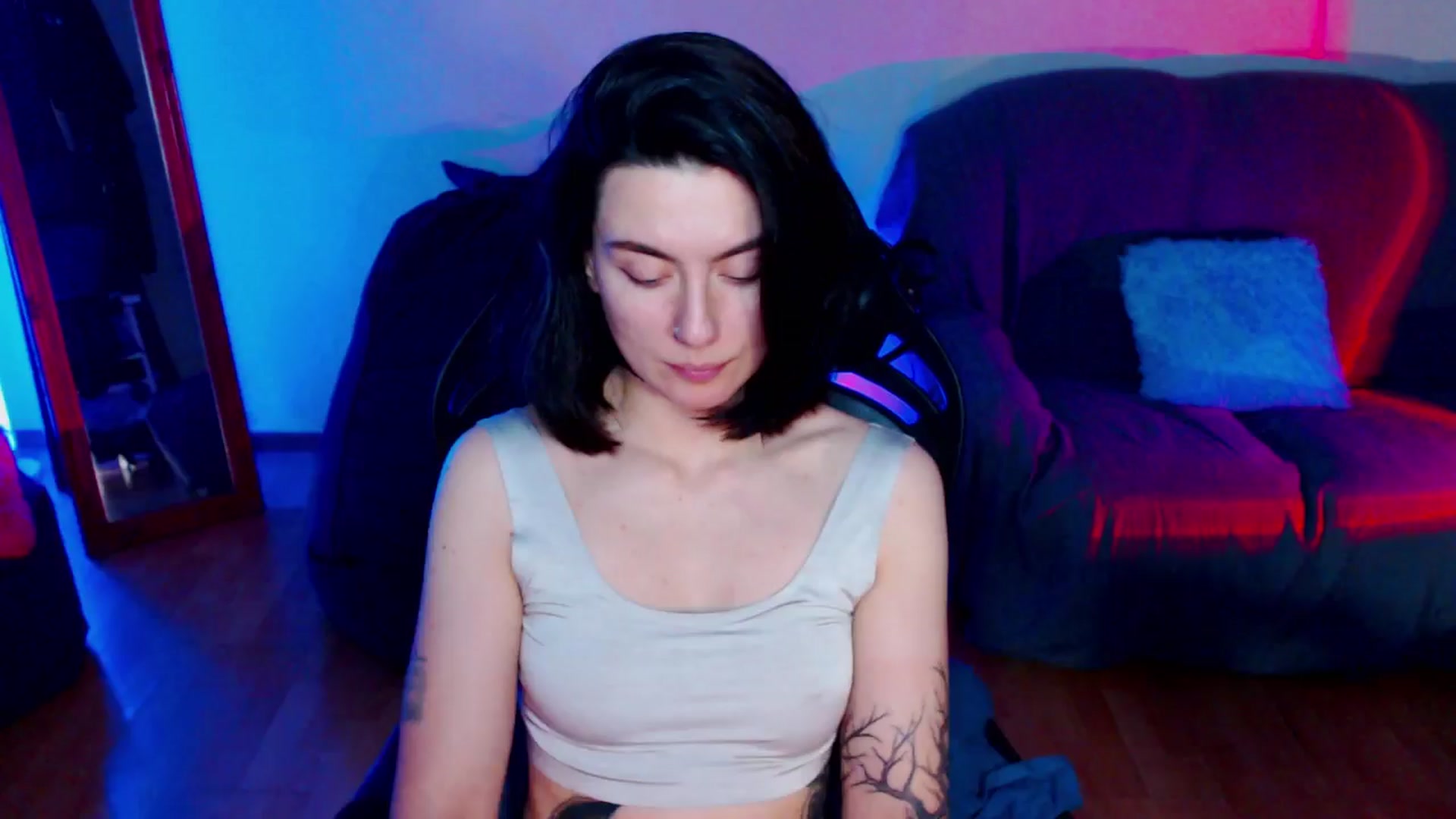 Gallery image thumbnail from HeyAriel's myfreecams stream on, 12/15/2024, 10:27 image 16 of 20