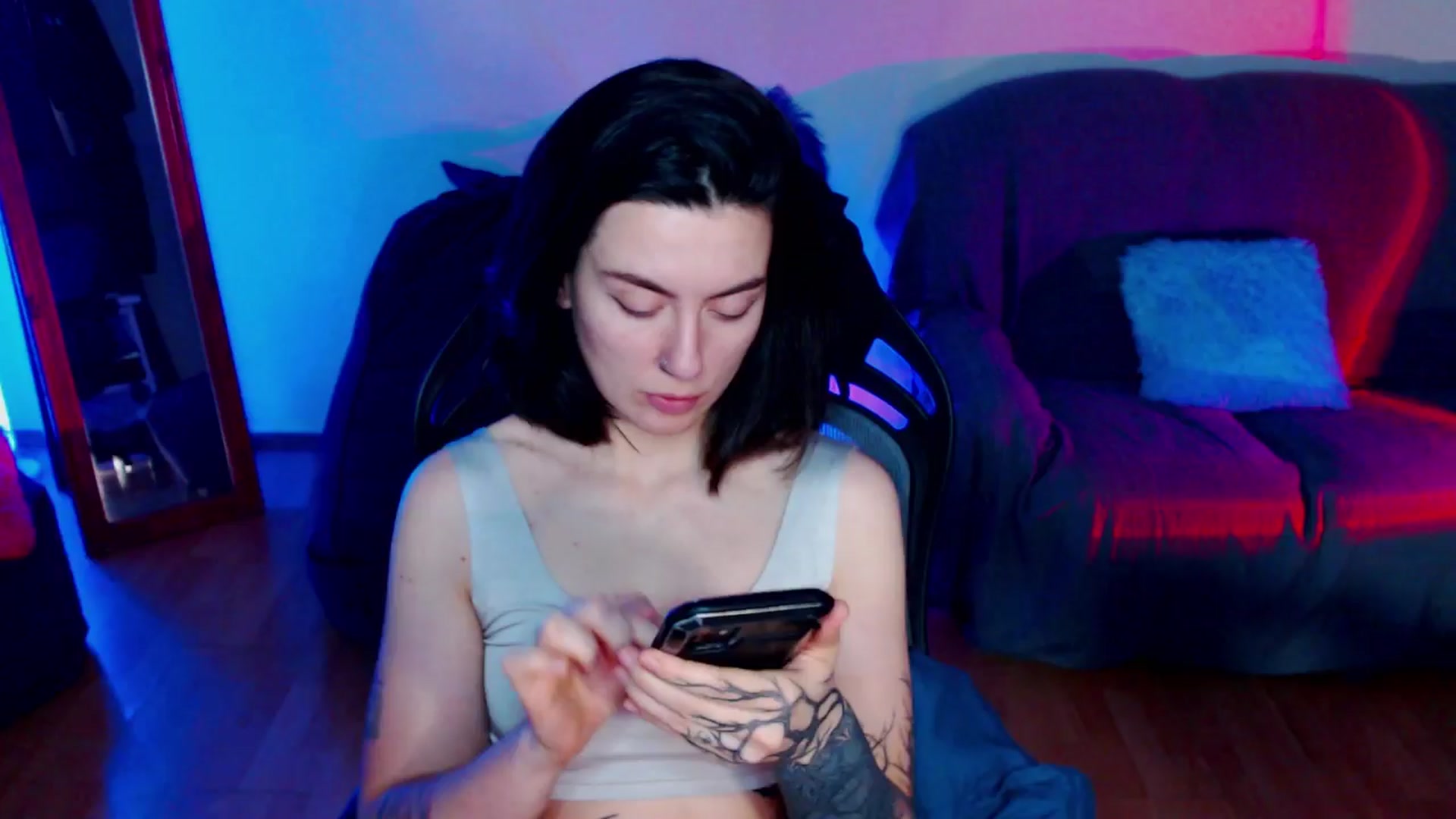 Gallery image thumbnail from HeyAriel's myfreecams stream on, 12/15/2024, 10:27 image 7 of 20
