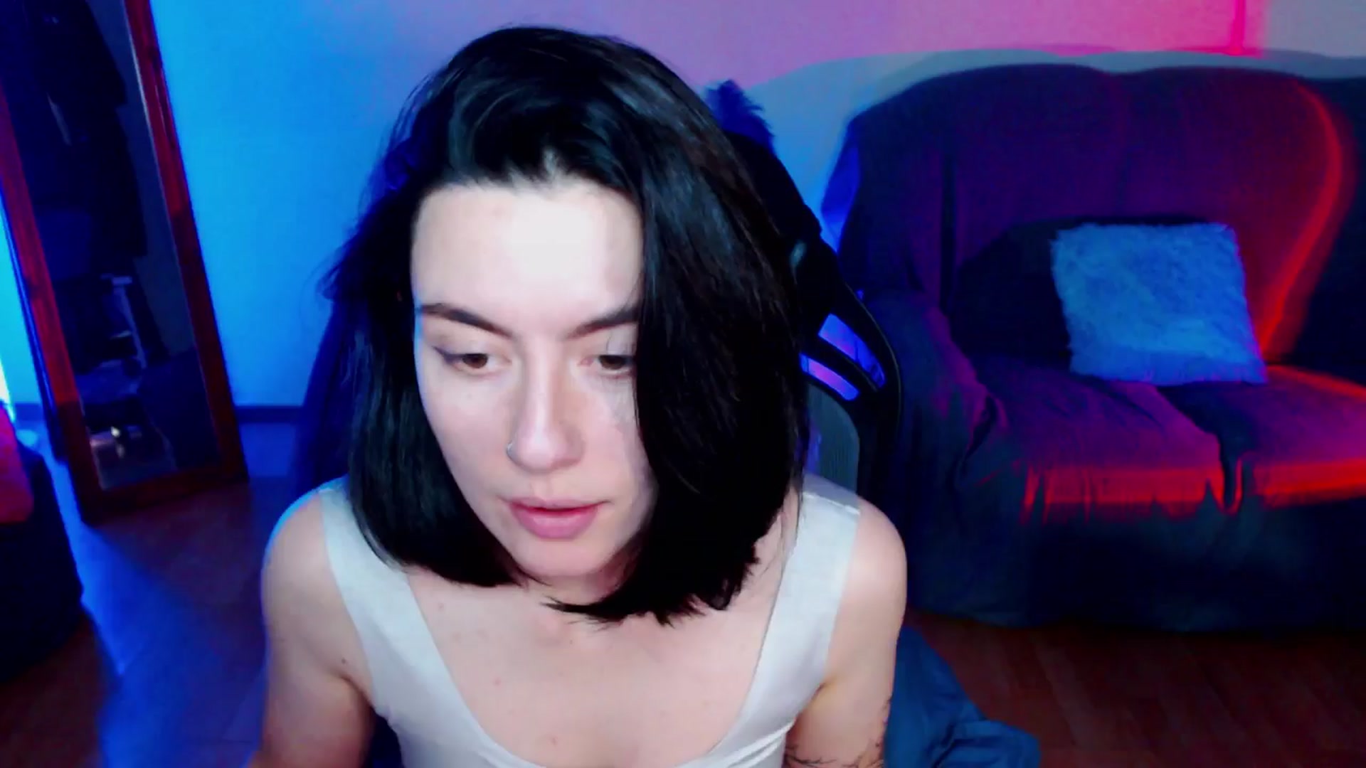 Gallery image thumbnail from HeyAriel's myfreecams stream on, 12/15/2024, 10:27 image 8 of 20