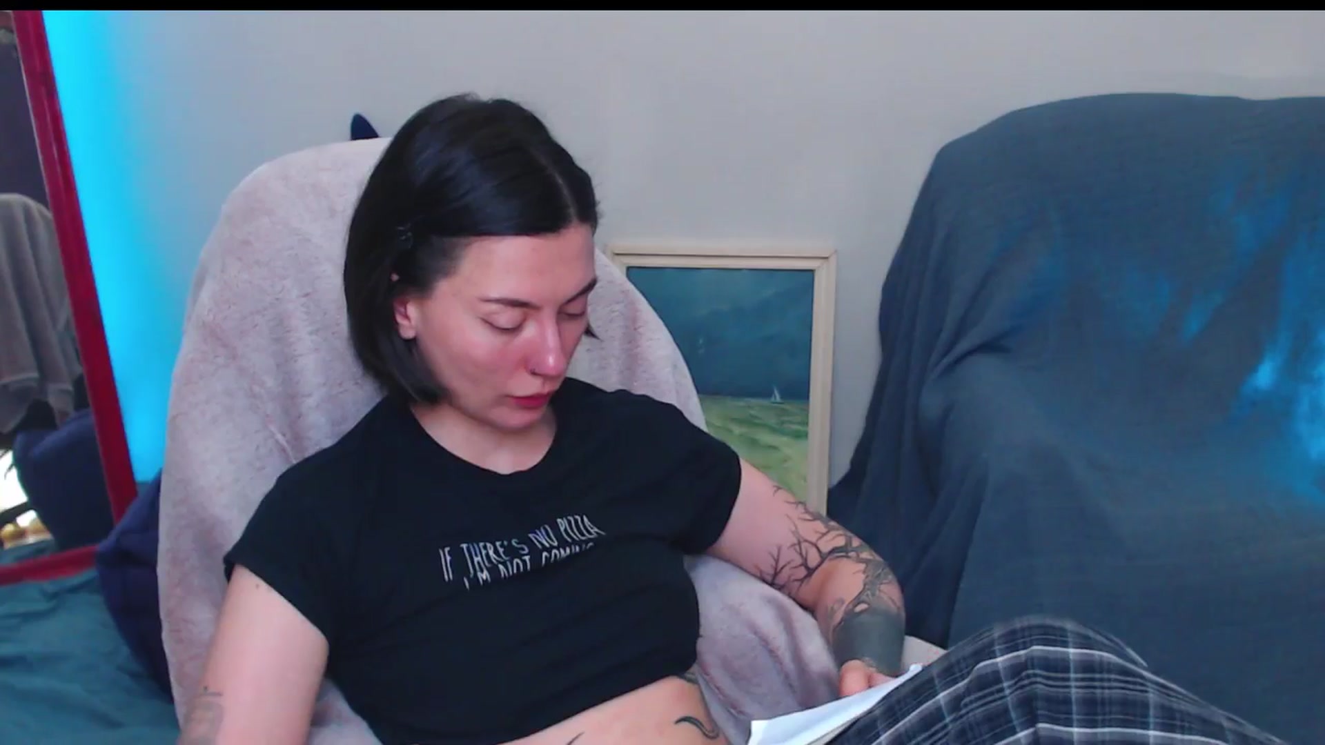 Gallery image thumbnail from HeyAriel's myfreecams stream on, 04/28/2025, 24:17 image 12 of 20