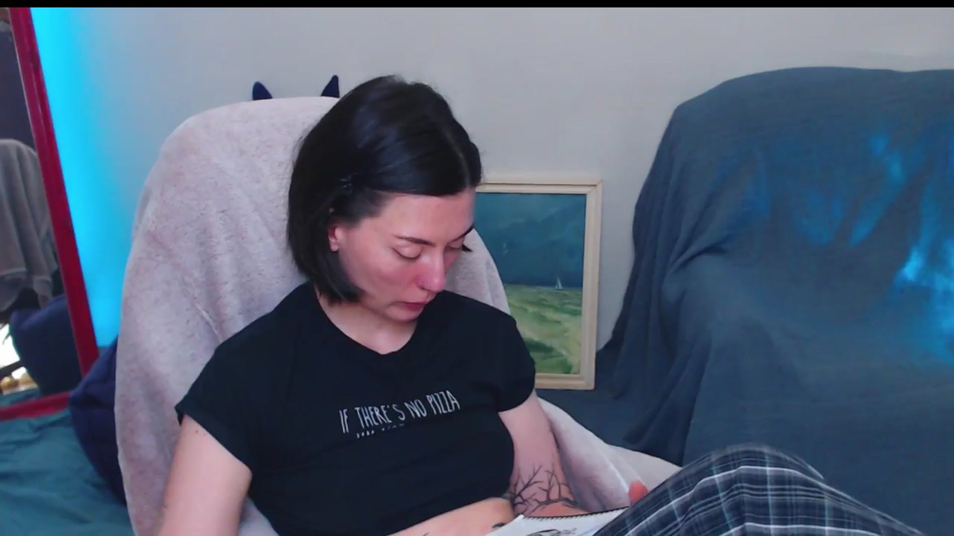 Gallery image thumbnail from HeyAriel's myfreecams stream on, 04/28/2025, 24:17 image 18 of 20