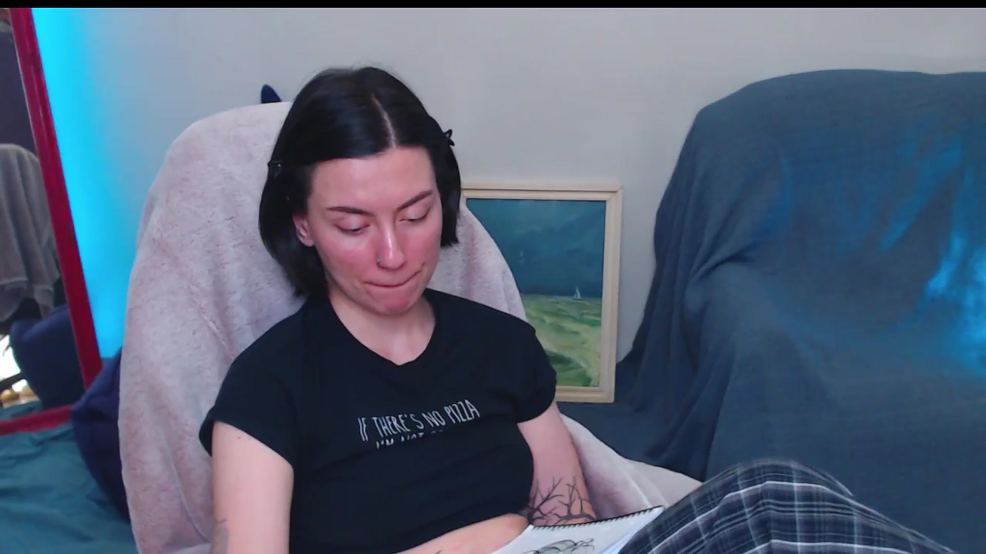 Gallery image thumbnail from HeyAriel's myfreecams stream on, 04/28/2025, 24:17 image 15 of 20
