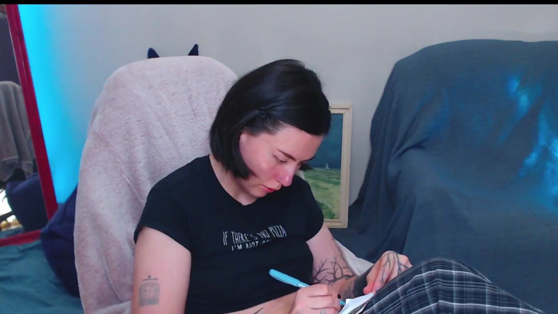 Gallery image thumbnail from HeyAriel's myfreecams stream on, 04/28/2025, 24:17 image 10 of 20