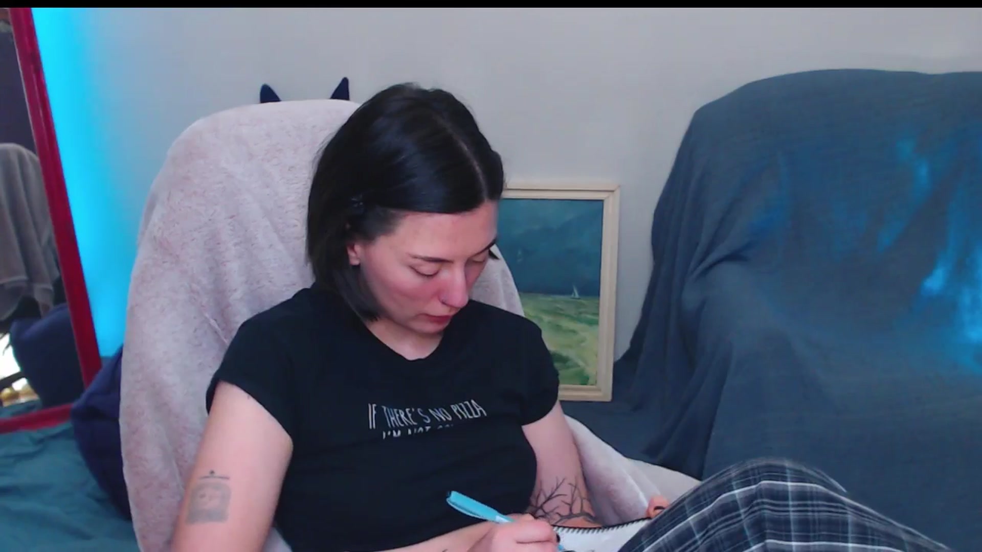 Gallery image thumbnail from HeyAriel's myfreecams stream on, 04/28/2025, 24:17 image 16 of 20