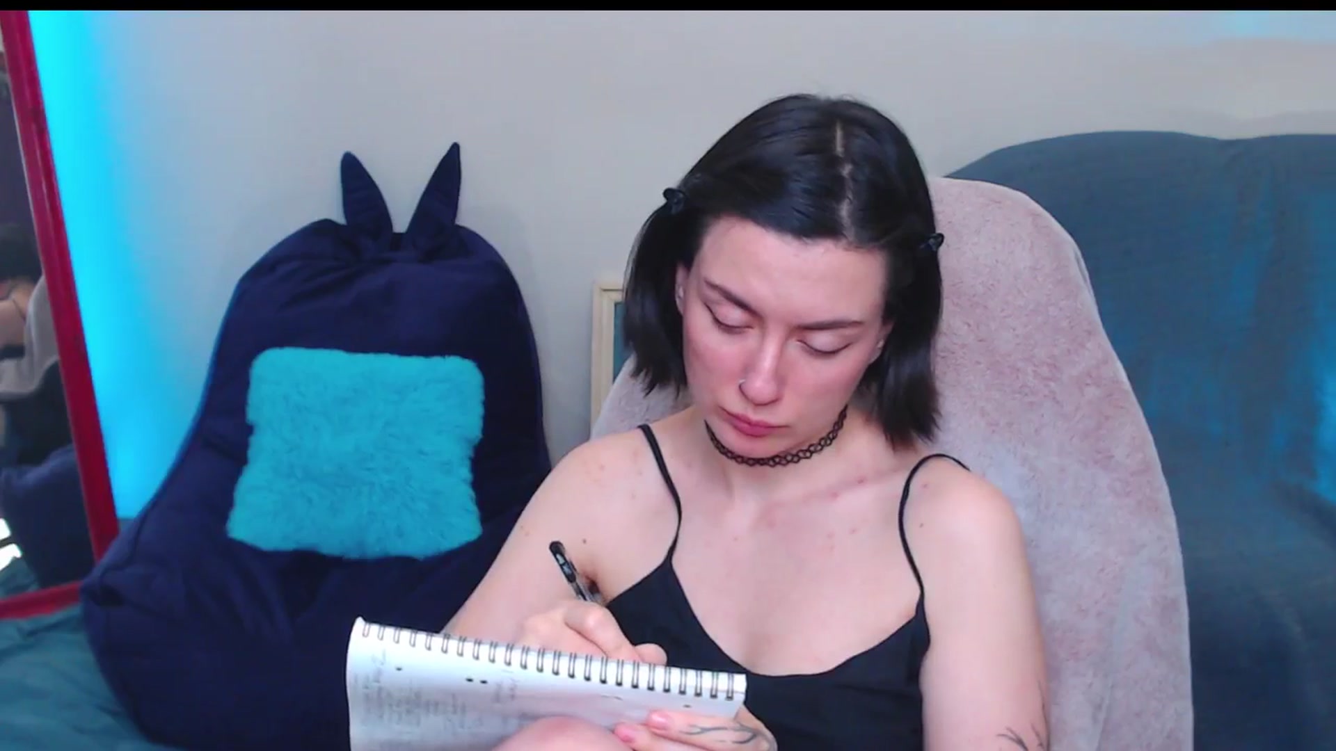 Gallery image thumbnail from HeyAriel's myfreecams stream on, 04/30/2025, 09:02 image 10 of 20