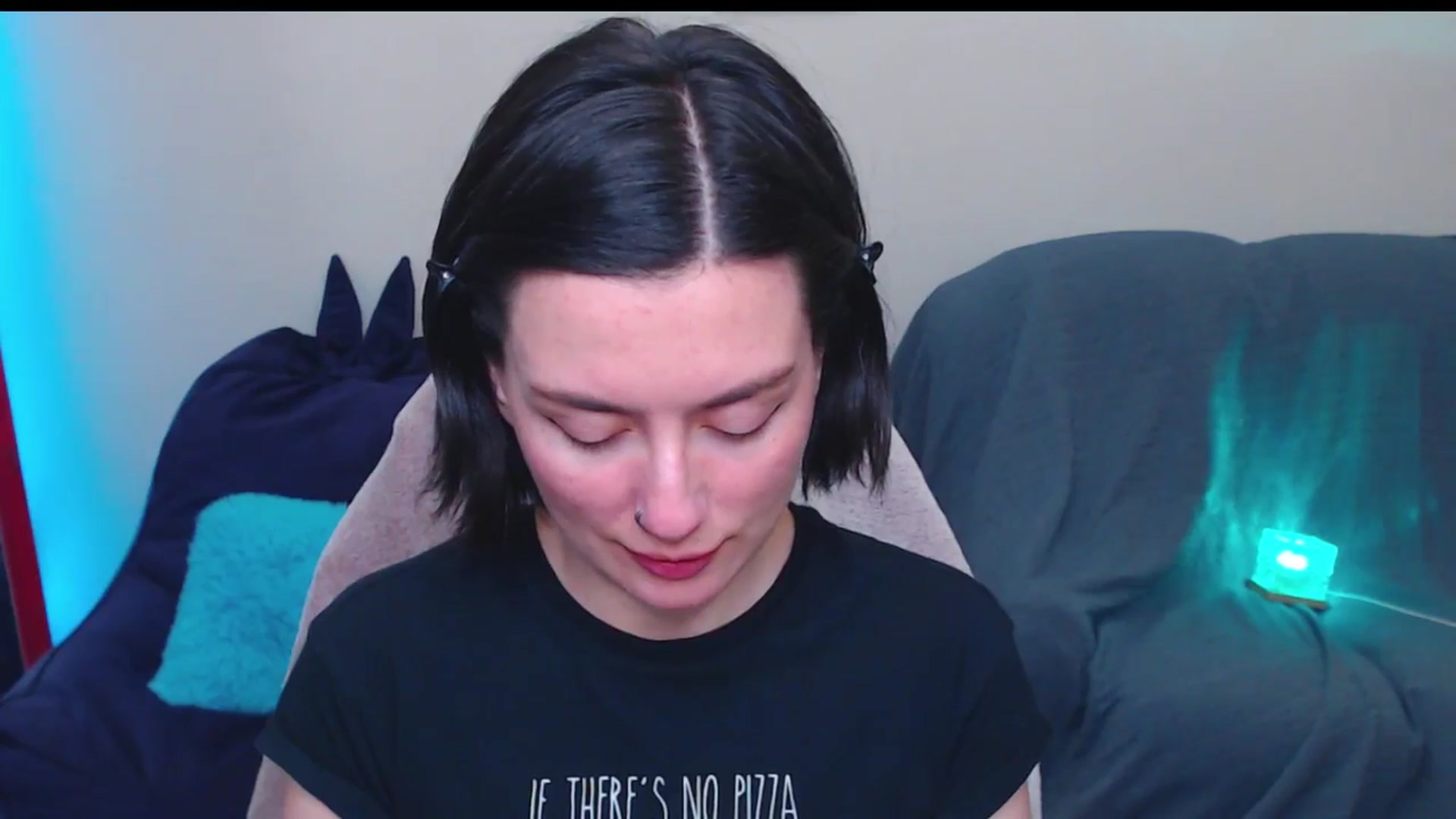 Gallery image thumbnail from HeyAriel's myfreecams stream on, 05/26/2025, 24:29 image 4 of 20