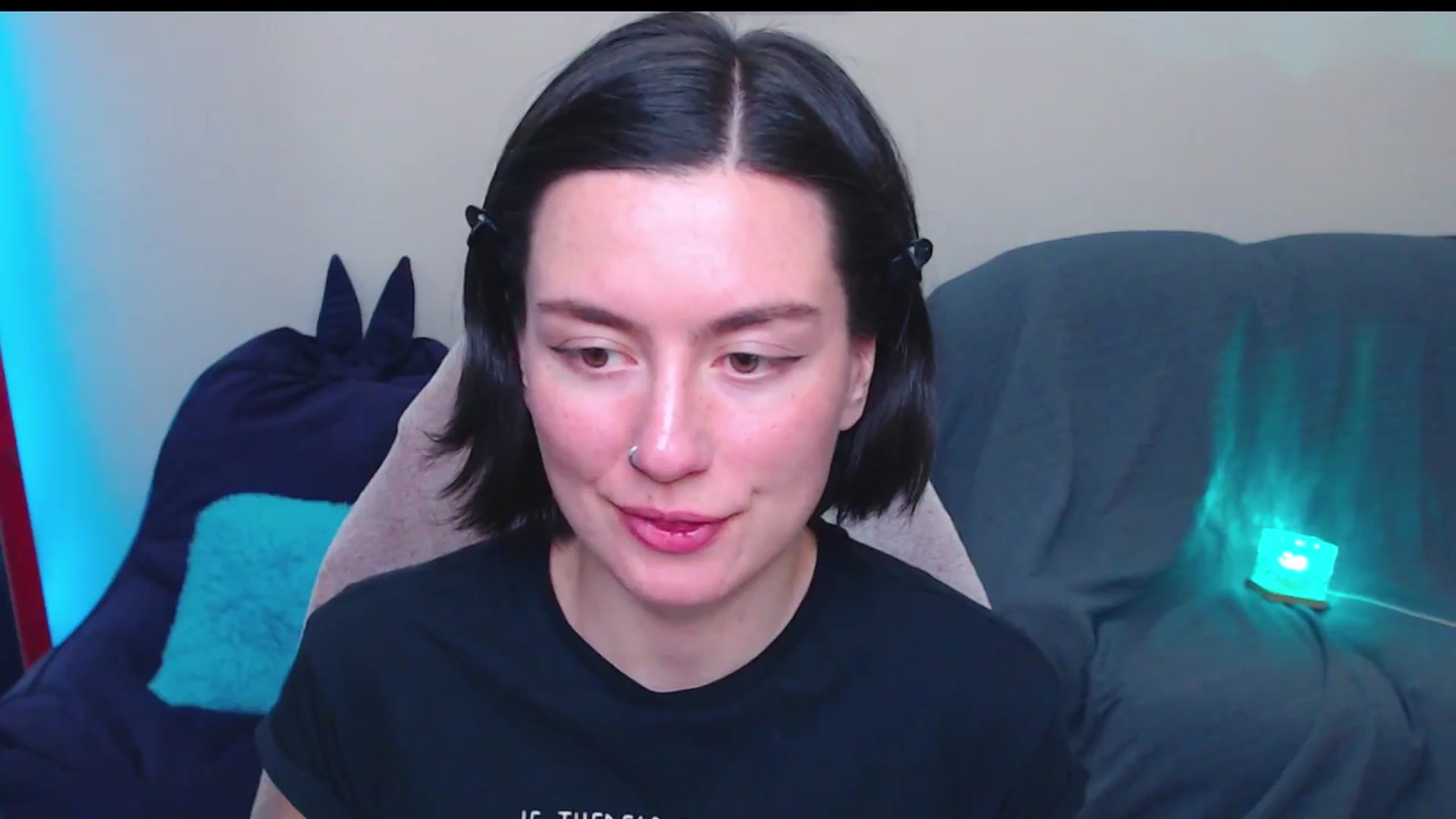 Gallery image thumbnail from HeyAriel's myfreecams stream on, 05/26/2025, 24:29 image 3 of 20