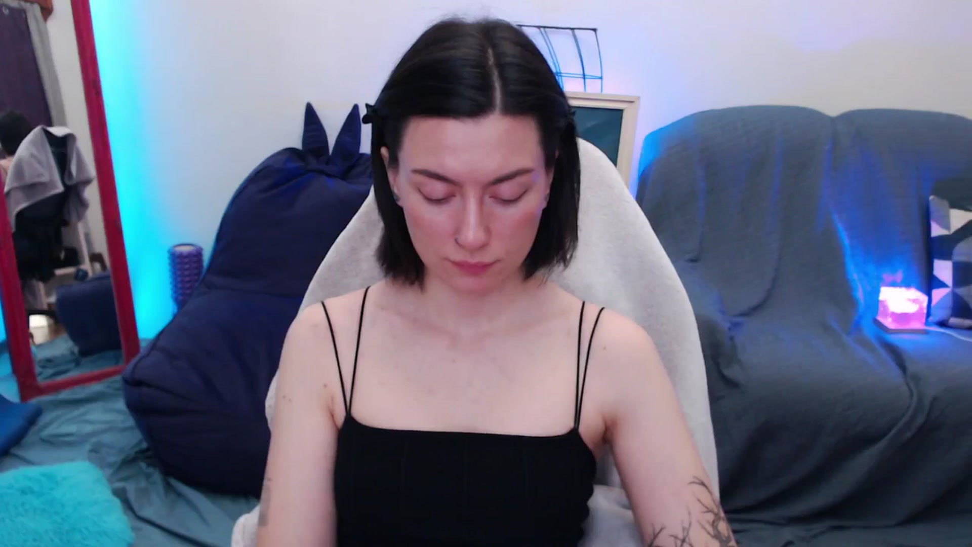 Gallery image thumbnail from HeyAriel's myfreecams stream on, 08/27/2025, 07:05 image 18 of 20
