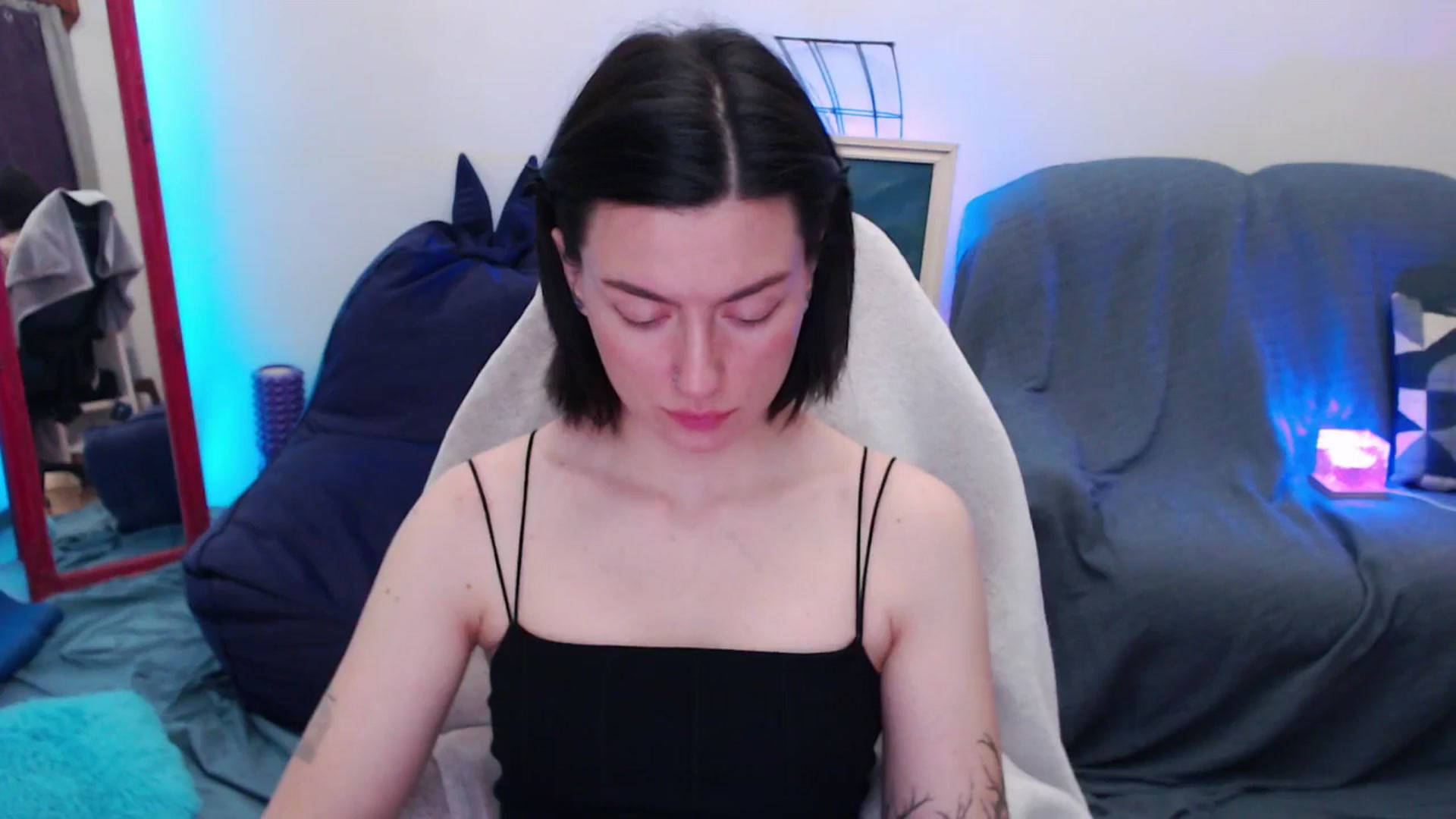 Gallery image thumbnail from HeyAriel's myfreecams stream on, 08/27/2025, 07:05 image 12 of 20