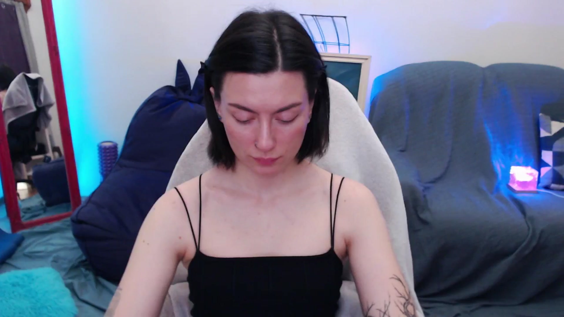 Gallery image thumbnail from HeyAriel's myfreecams stream on, 08/27/2025, 07:05 image 16 of 20