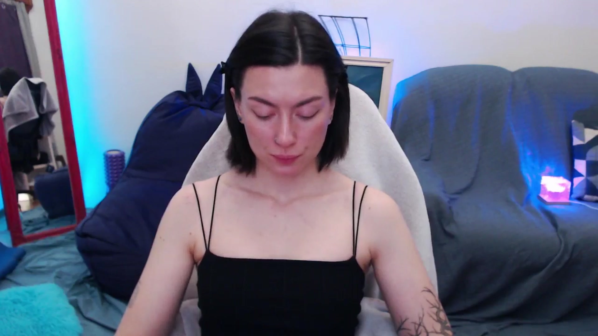 Gallery image thumbnail from HeyAriel's myfreecams stream on, 08/27/2025, 07:05 image 15 of 20