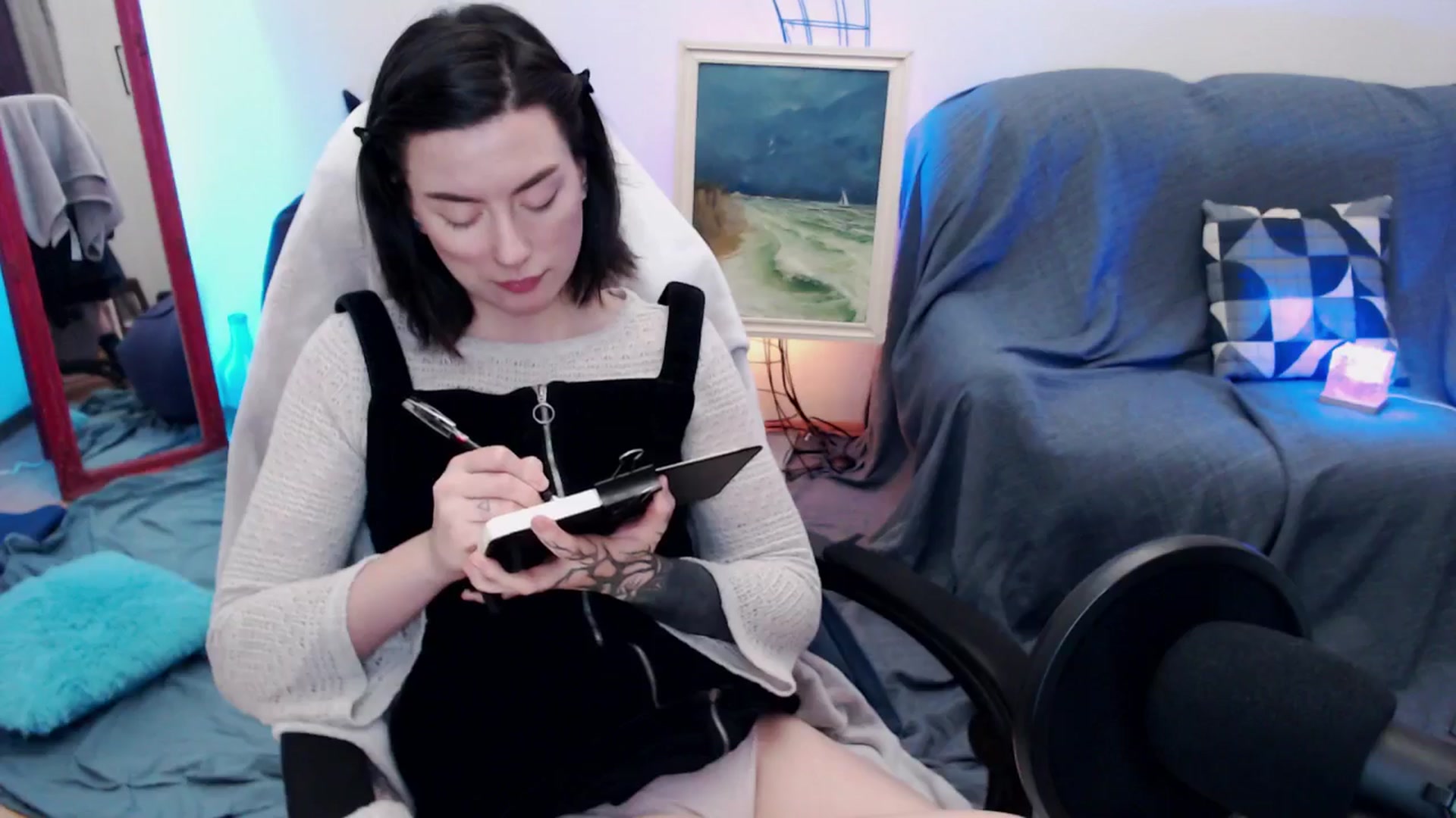 Gallery image thumbnail from HeyAriel's myfreecams stream on, 09/28/2025, 16:27 image 16 of 20