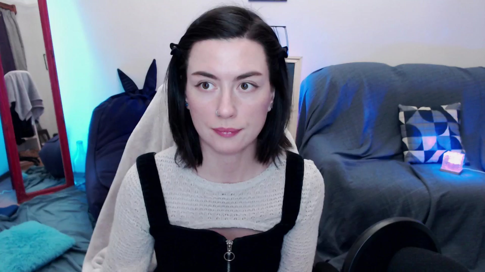 Gallery image thumbnail from HeyAriel's myfreecams stream on, 09/28/2025, 16:27 image 6 of 20