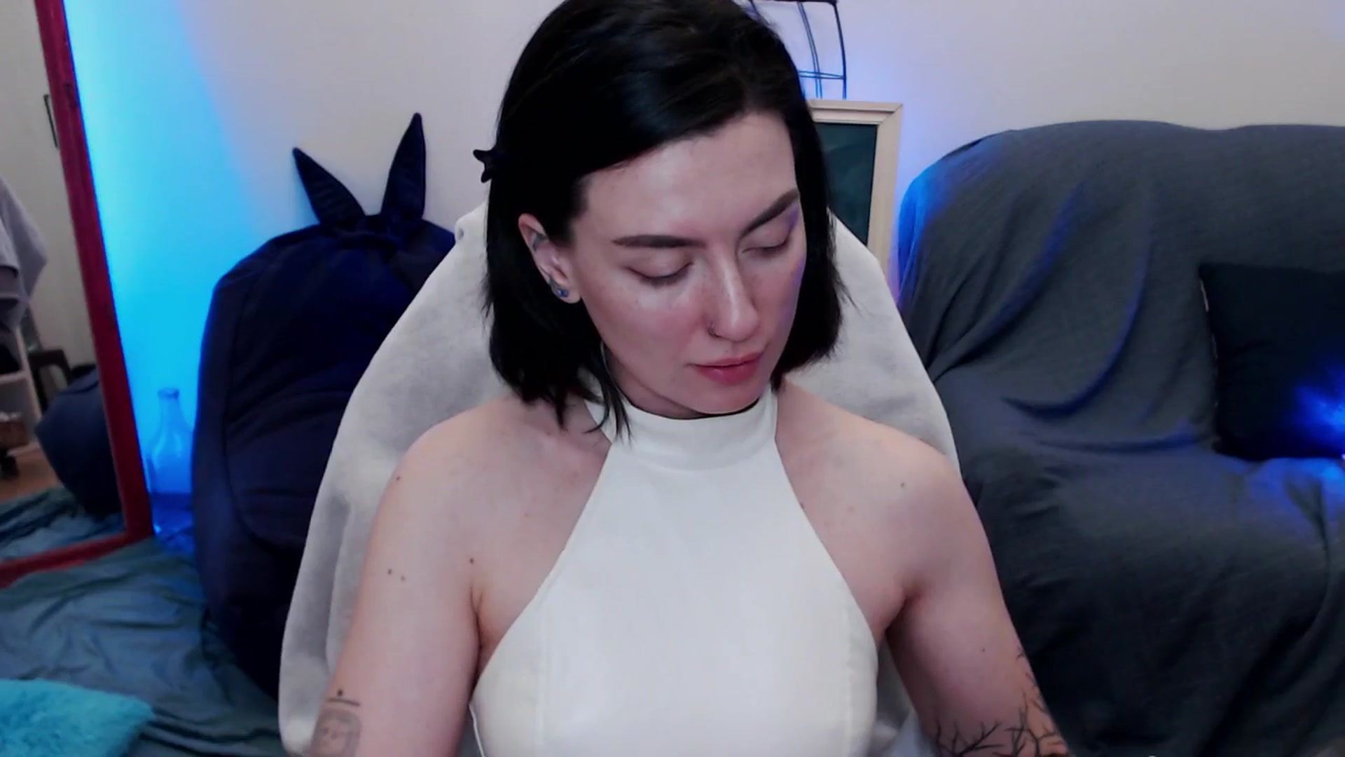 Gallery image thumbnail from HeyAriel's myfreecams stream on, 10/04/2025, 08:19 image 2 of 20