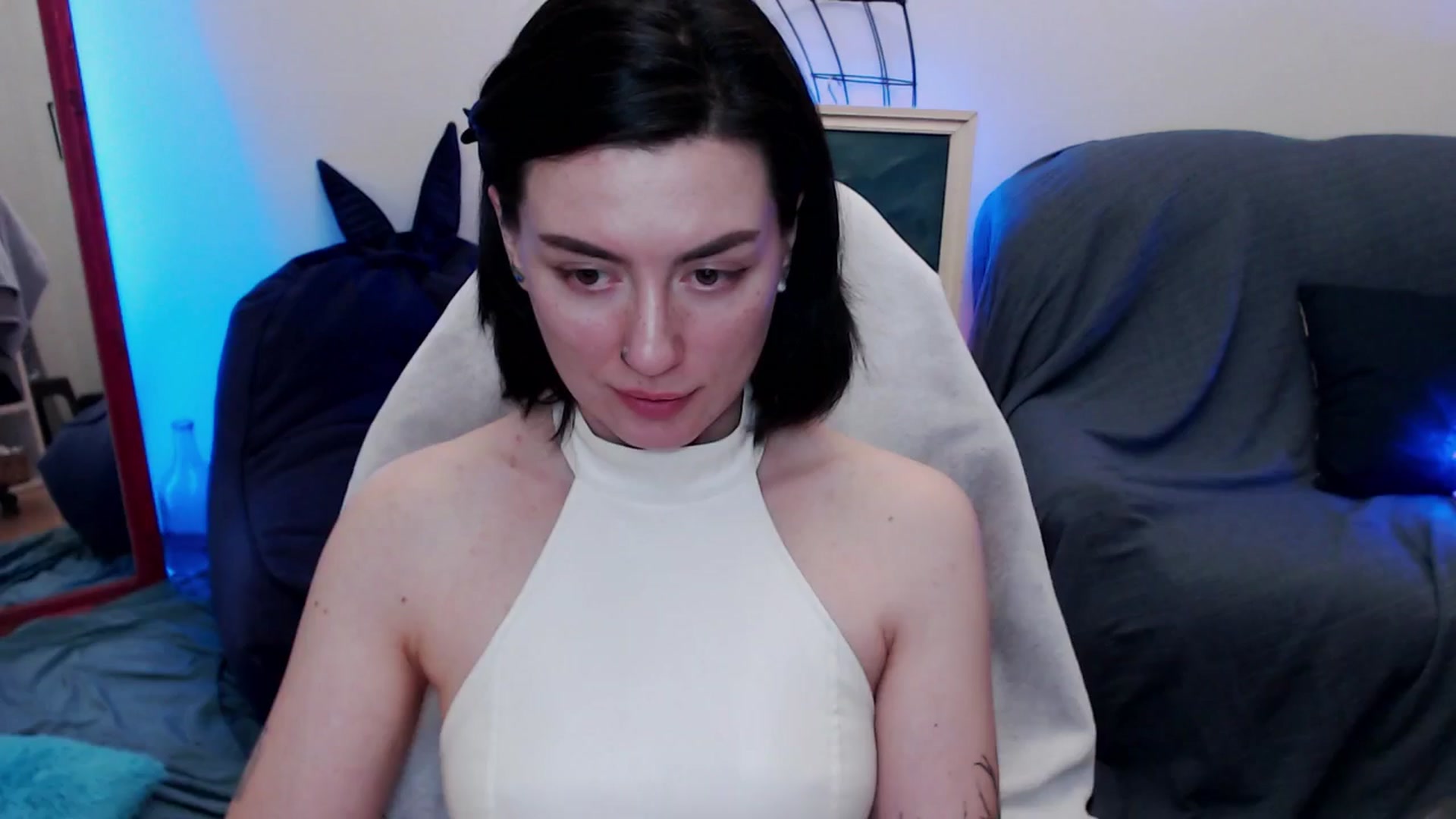 Gallery image thumbnail from HeyAriel's myfreecams stream on, 10/04/2025, 08:19 image 1 of 20