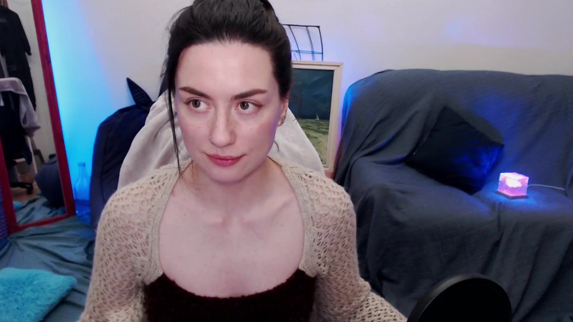 Gallery image thumbnail from HeyAriel's myfreecams stream on, 10/05/2025, 17:00 image 17 of 20