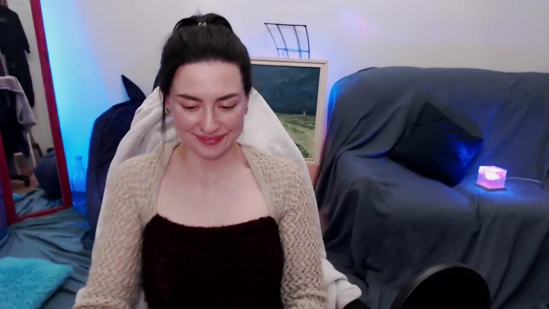 Gallery image thumbnail from HeyAriel's myfreecams stream on, 10/05/2025, 17:00 image 15 of 20