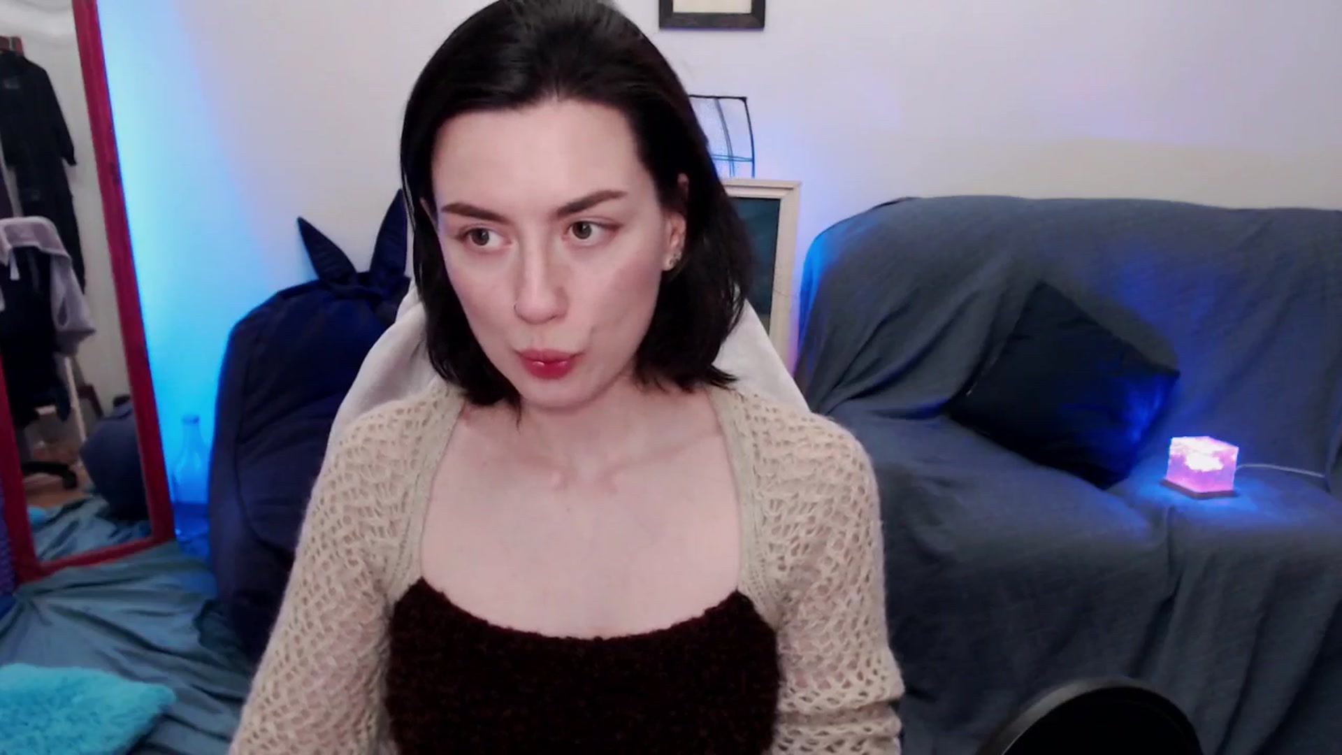 Gallery image thumbnail from HeyAriel's myfreecams stream on, 10/05/2025, 17:00 image 9 of 20