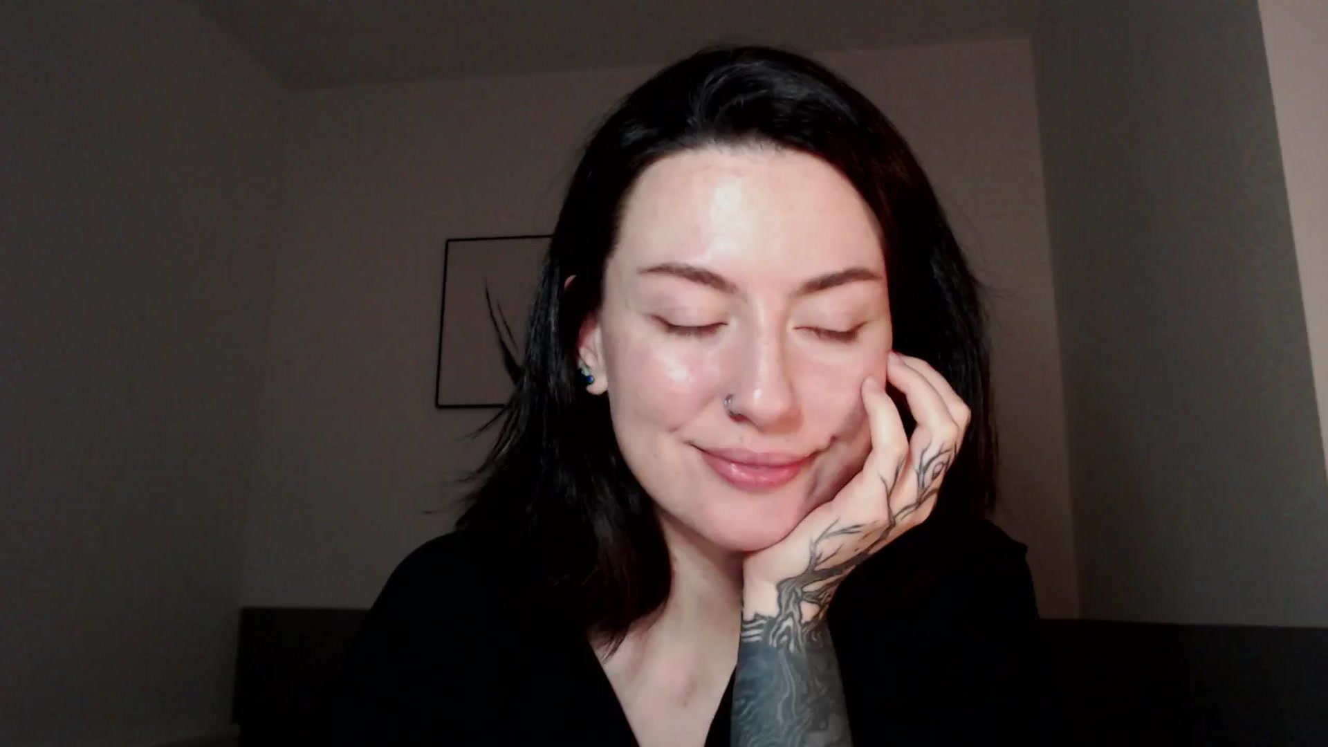 Gallery image thumbnail from HeyAriel's myfreecams stream on, 12/28/2025, 22:09 image 20 of 20