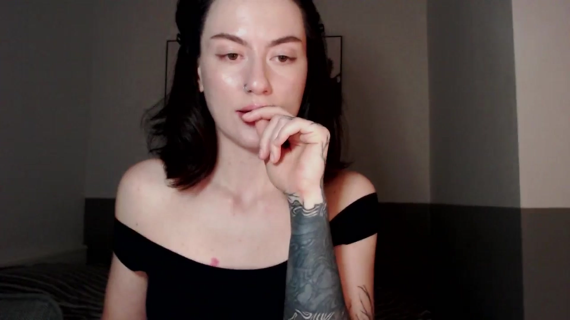 Gallery image thumbnail from HeyAriel's myfreecams stream on, 12/30/2025, 19:52 image 19 of 20