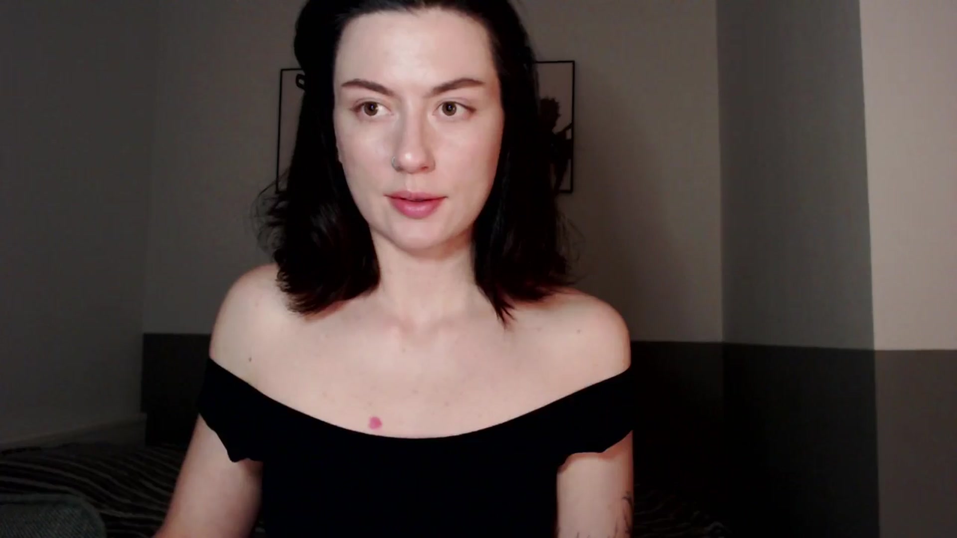 Gallery image thumbnail from HeyAriel's myfreecams stream on, 12/30/2025, 19:52 image 20 of 20