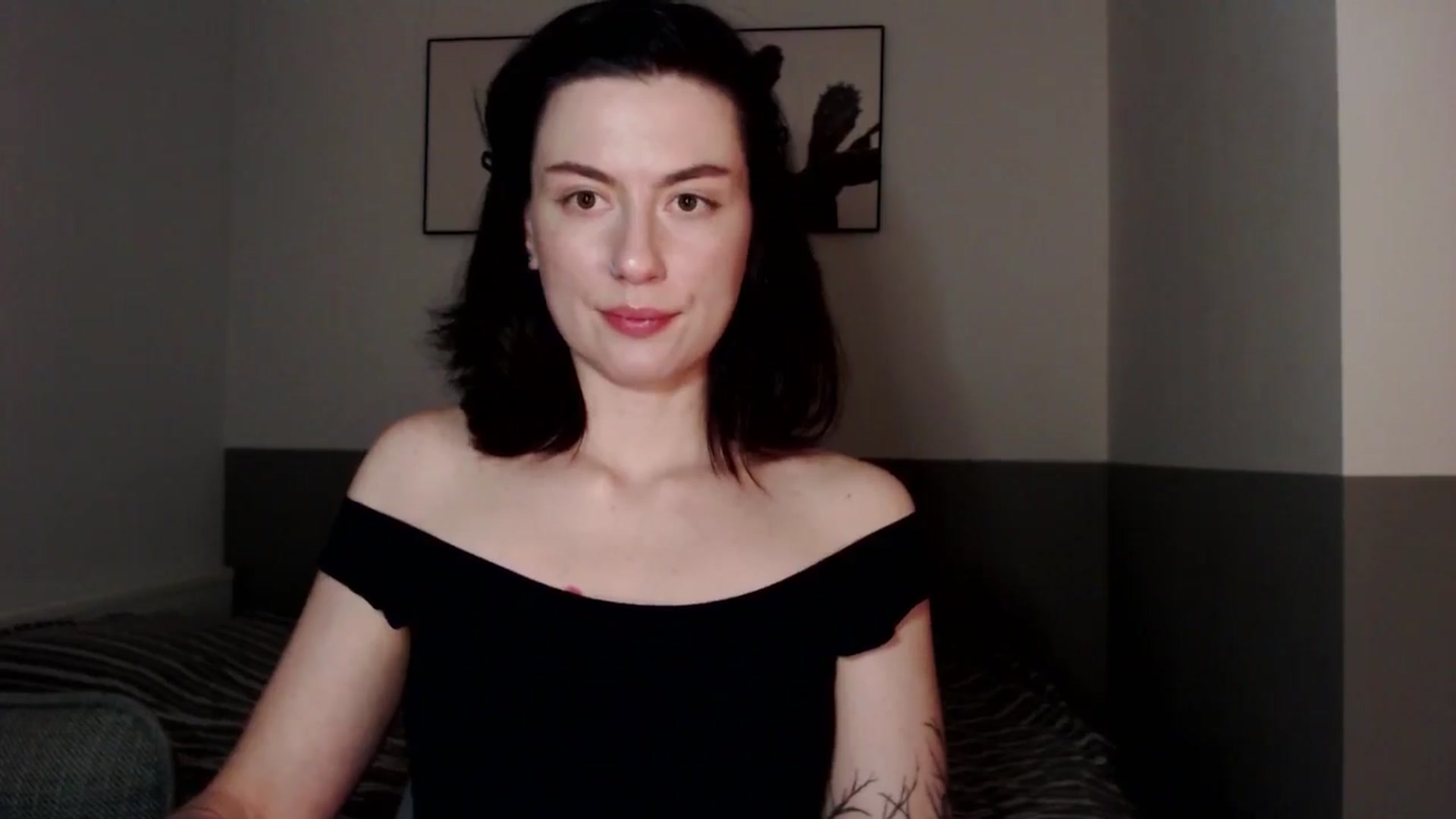 Gallery image thumbnail from HeyAriel's myfreecams stream on, 12/30/2025, 19:52 image 13 of 20