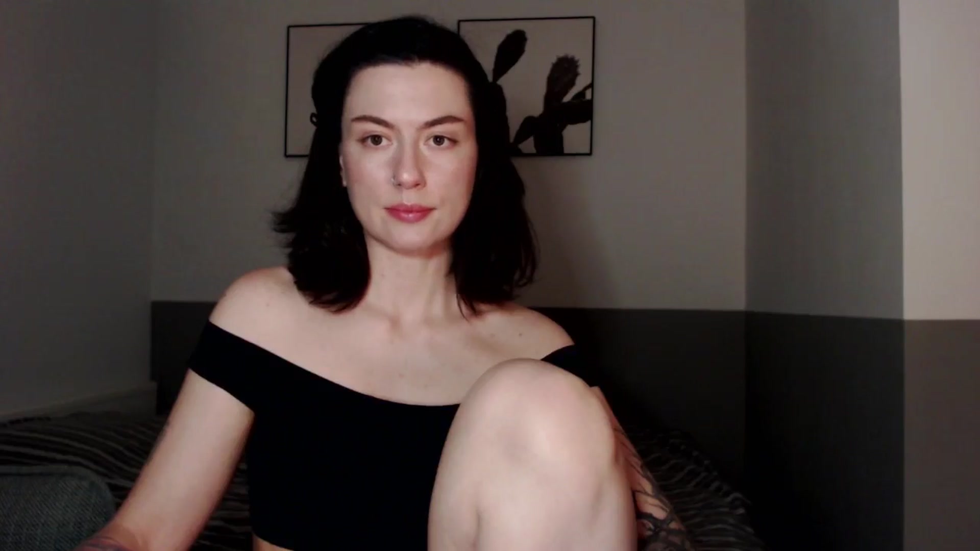 Gallery image thumbnail from HeyAriel's myfreecams stream on, 12/30/2025, 19:52 image 11 of 20