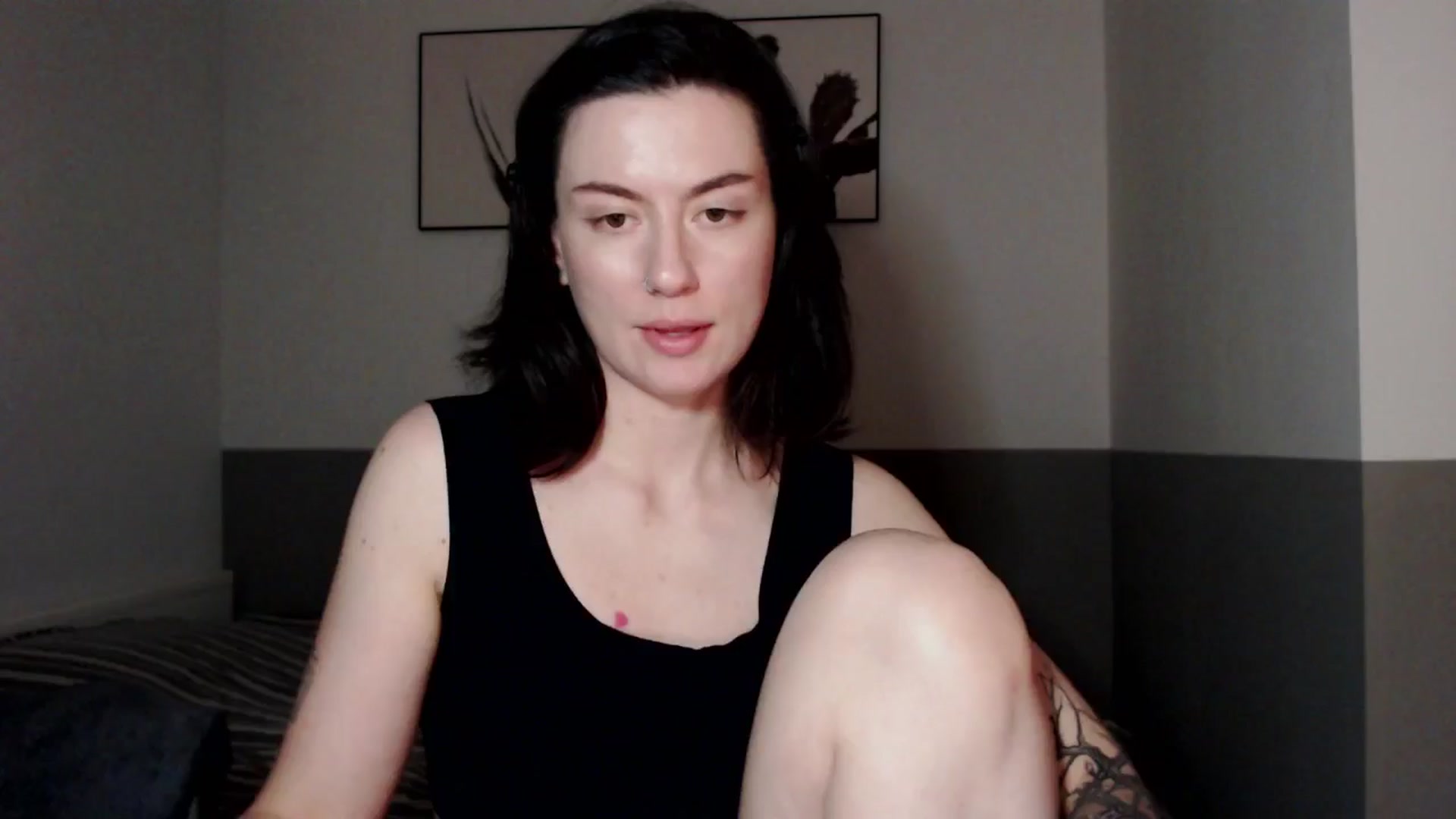 Gallery image thumbnail from HeyAriel's myfreecams stream on, 12/30/2025, 21:52 image 6 of 20