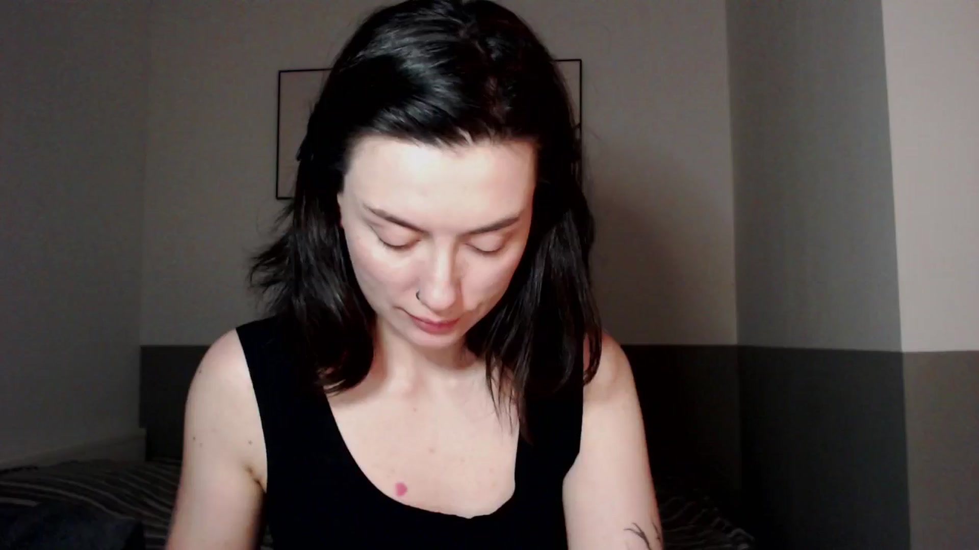 Gallery image thumbnail from HeyAriel's myfreecams stream on, 12/30/2025, 21:52 image 7 of 20