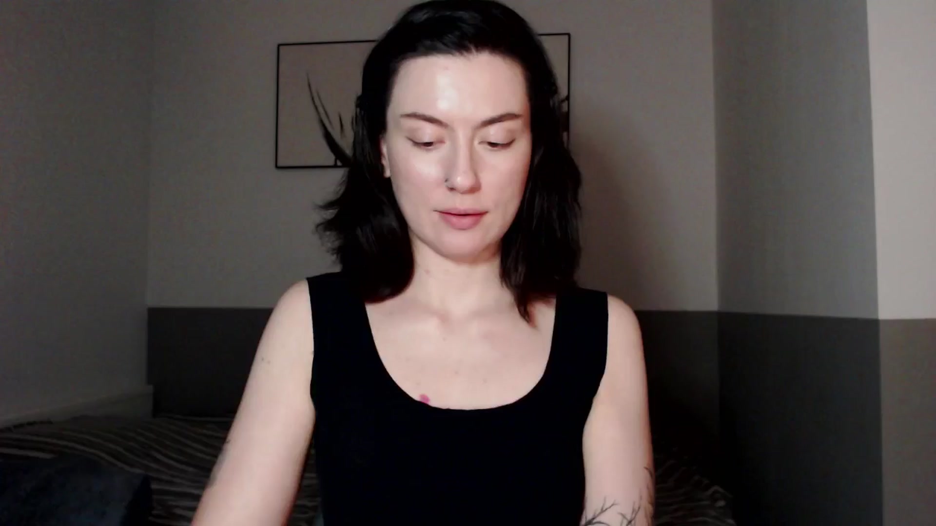 Gallery image thumbnail from HeyAriel's myfreecams stream on, 12/30/2025, 21:52 image 15 of 20