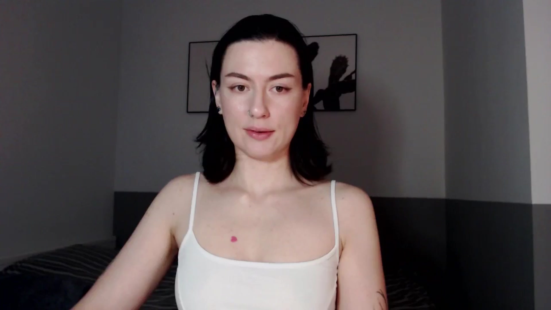 Gallery image thumbnail from HeyAriel's myfreecams stream on, 12/31/2025, 09:23 image 12 of 20