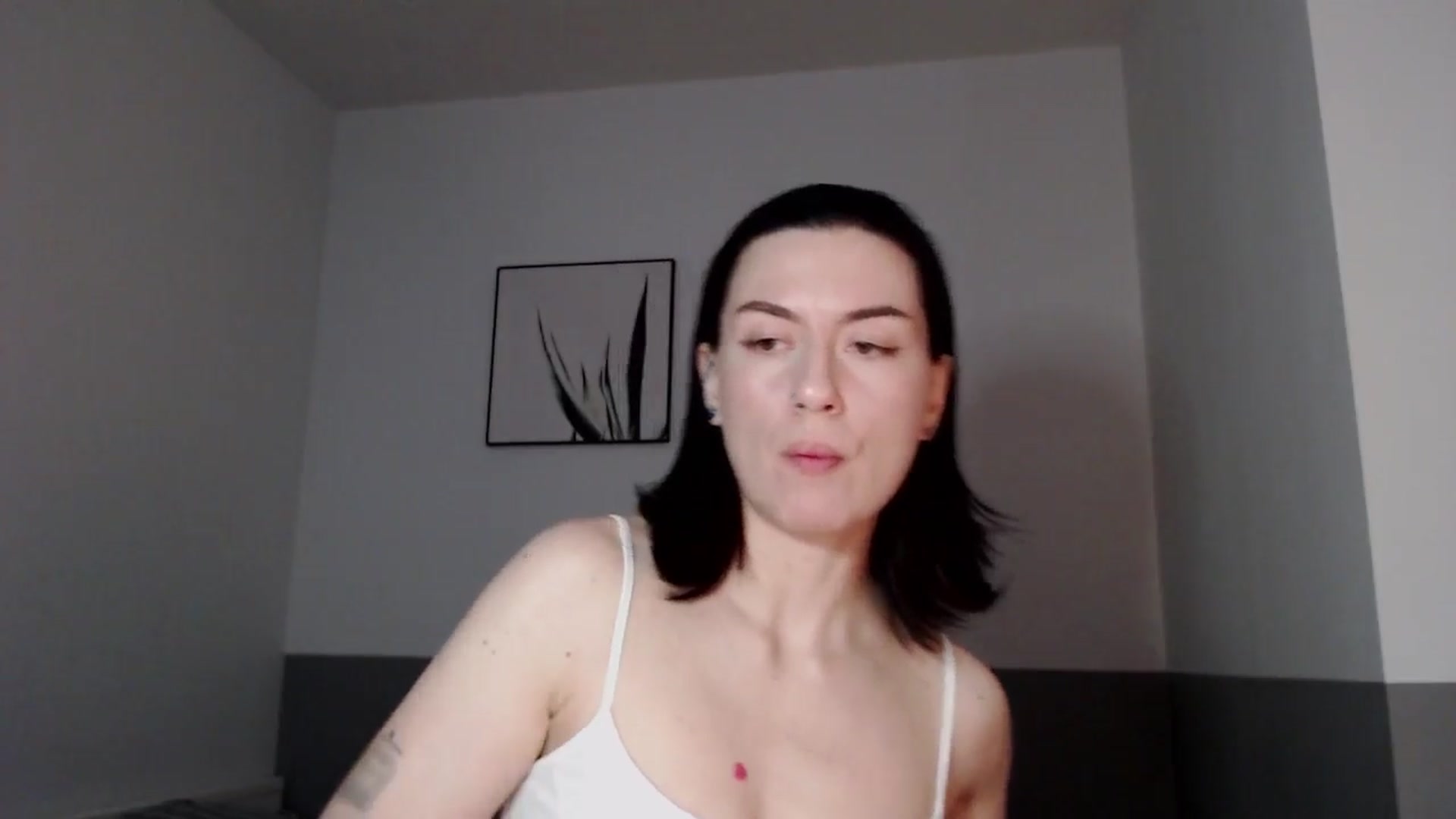 Gallery image thumbnail from HeyAriel's myfreecams stream on, 12/31/2025, 09:42 image 12 of 20