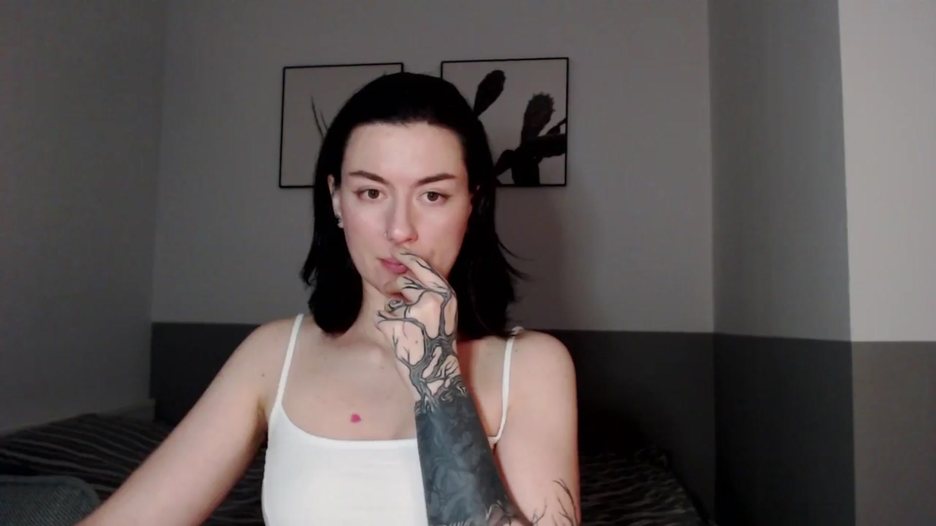 Gallery image thumbnail from HeyAriel's myfreecams stream on, 12/31/2025, 12:36 image 10 of 20