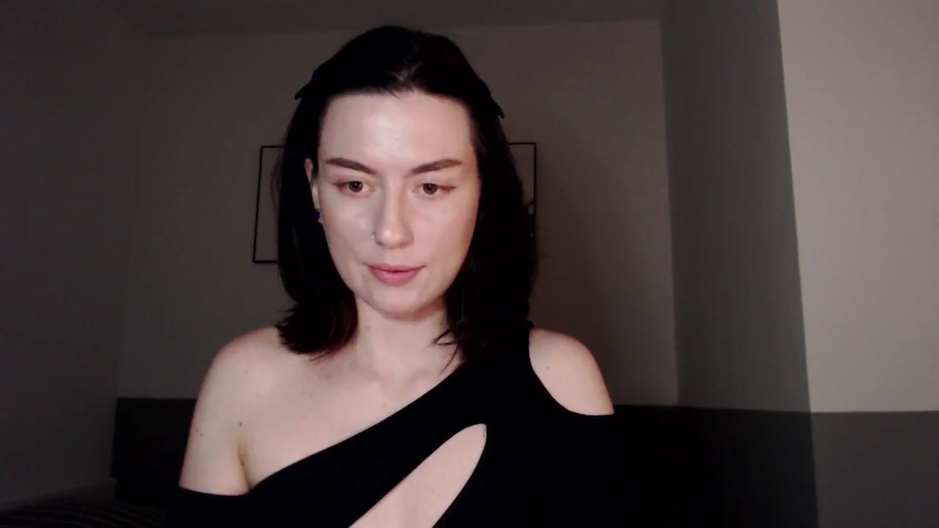 Gallery image thumbnail from HeyAriel's myfreecams stream on, 01/04/2026, 20:44 image 19 of 20