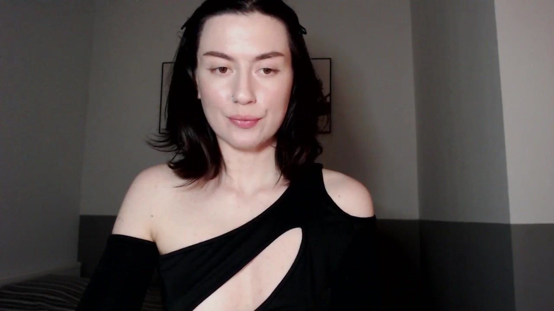 Gallery image thumbnail from HeyAriel's myfreecams stream on, 01/04/2026, 21:51 image 9 of 20