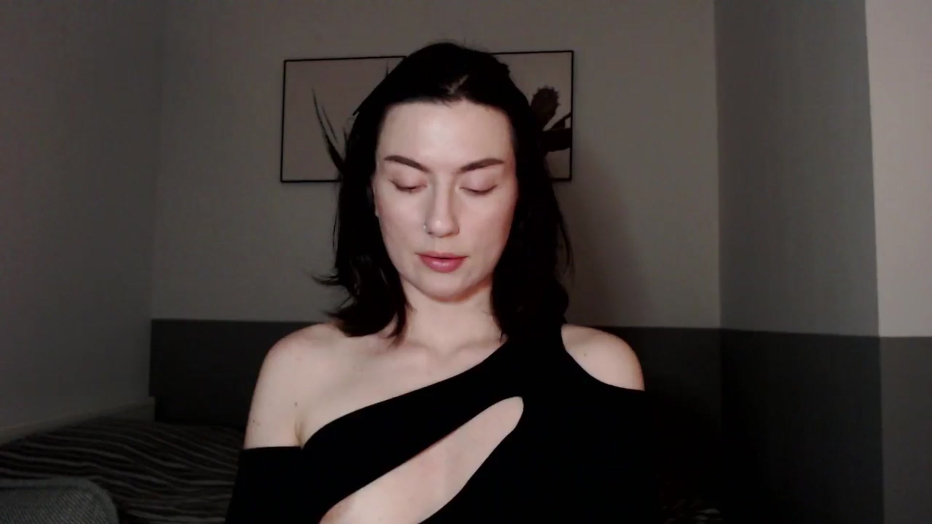 Gallery image thumbnail from HeyAriel's myfreecams stream on, 01/04/2026, 21:51 image 15 of 20