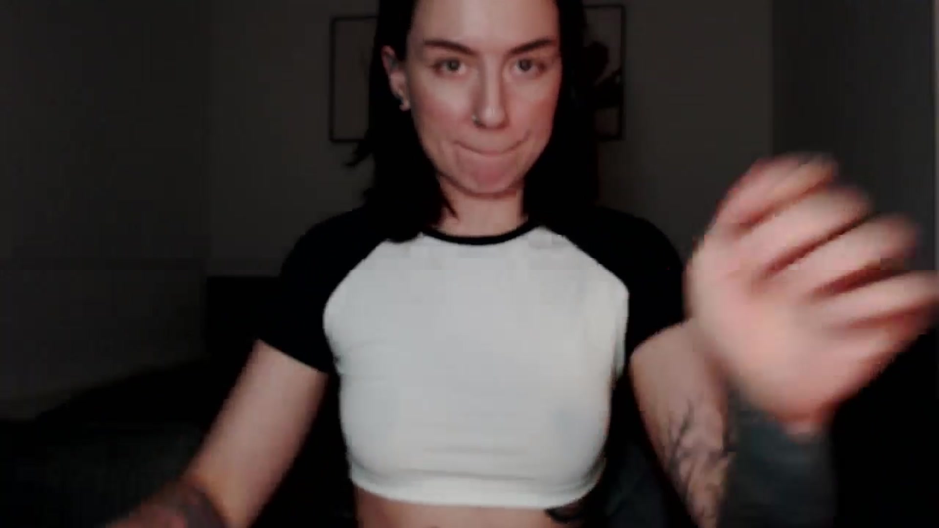 Gallery image thumbnail from HeyAriel's myfreecams stream on, 01/05/2026, 01:45 image 4 of 20