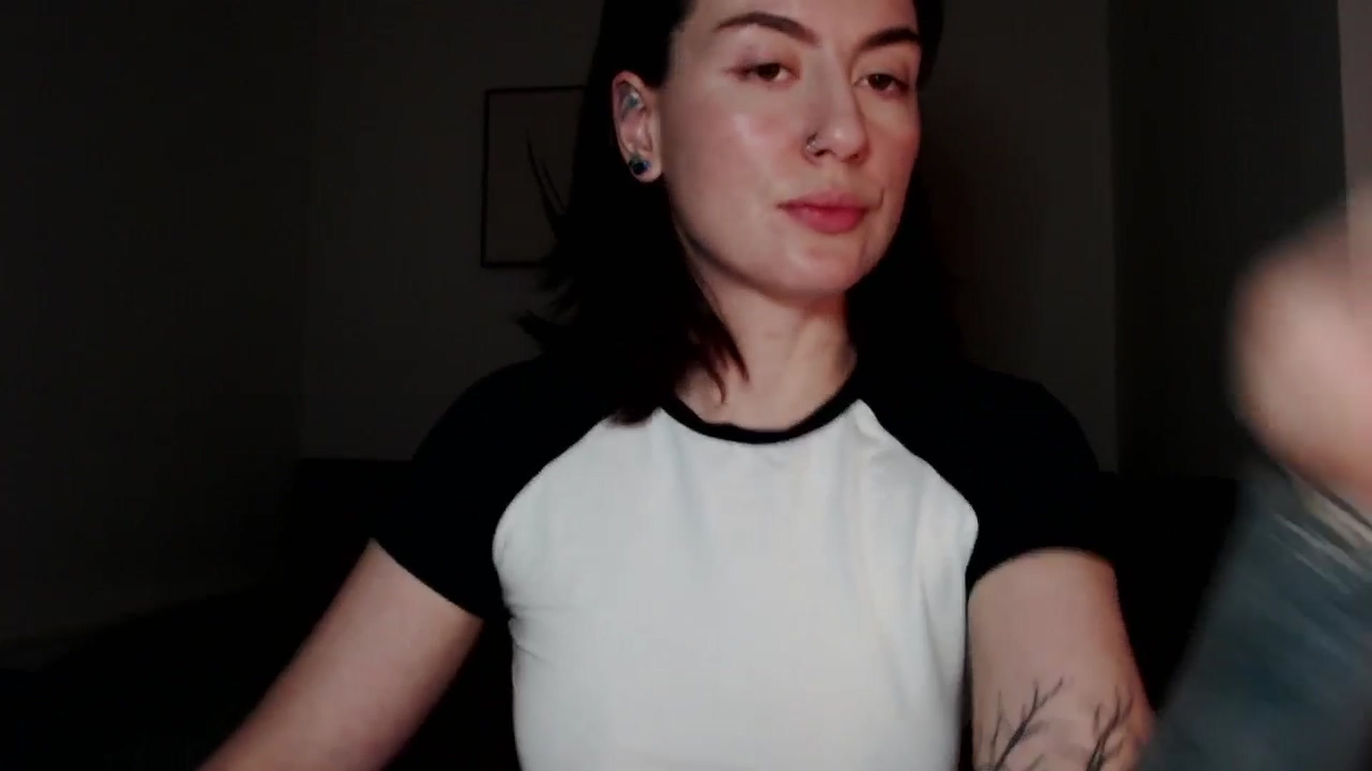 Gallery image thumbnail from HeyAriel's myfreecams stream on, 01/05/2026, 01:45 image 9 of 20