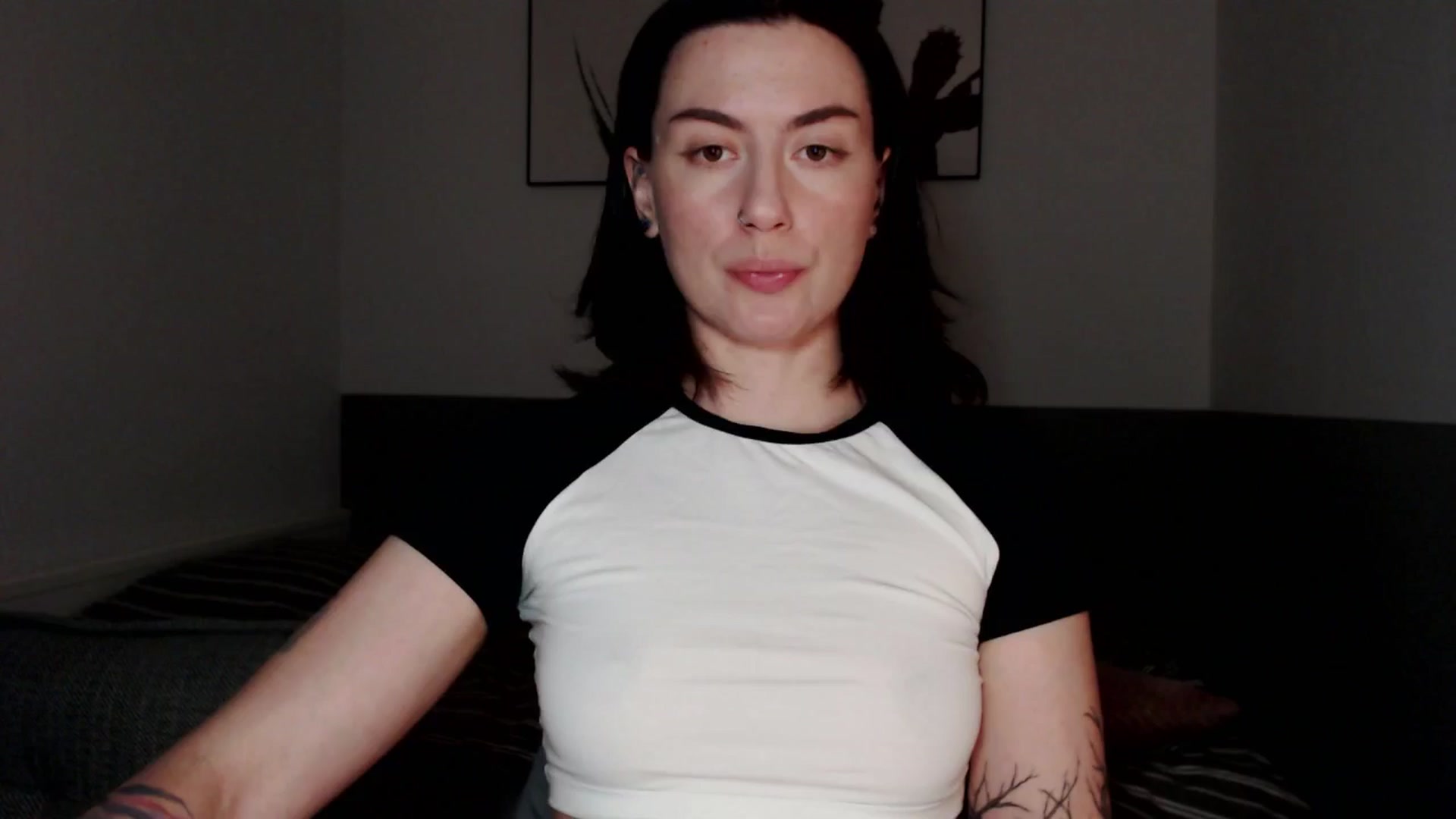 Gallery image thumbnail from HeyAriel's myfreecams stream on, 01/05/2026, 01:45 image 1 of 20