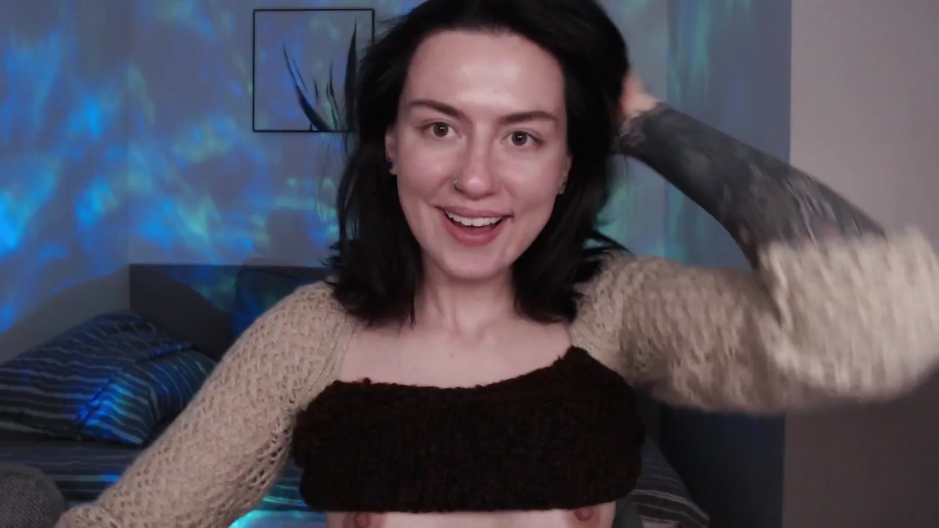 Gallery image thumbnail from HeyAriel's myfreecams stream on, 01/26/2026, 01:45 image 14 of 20
