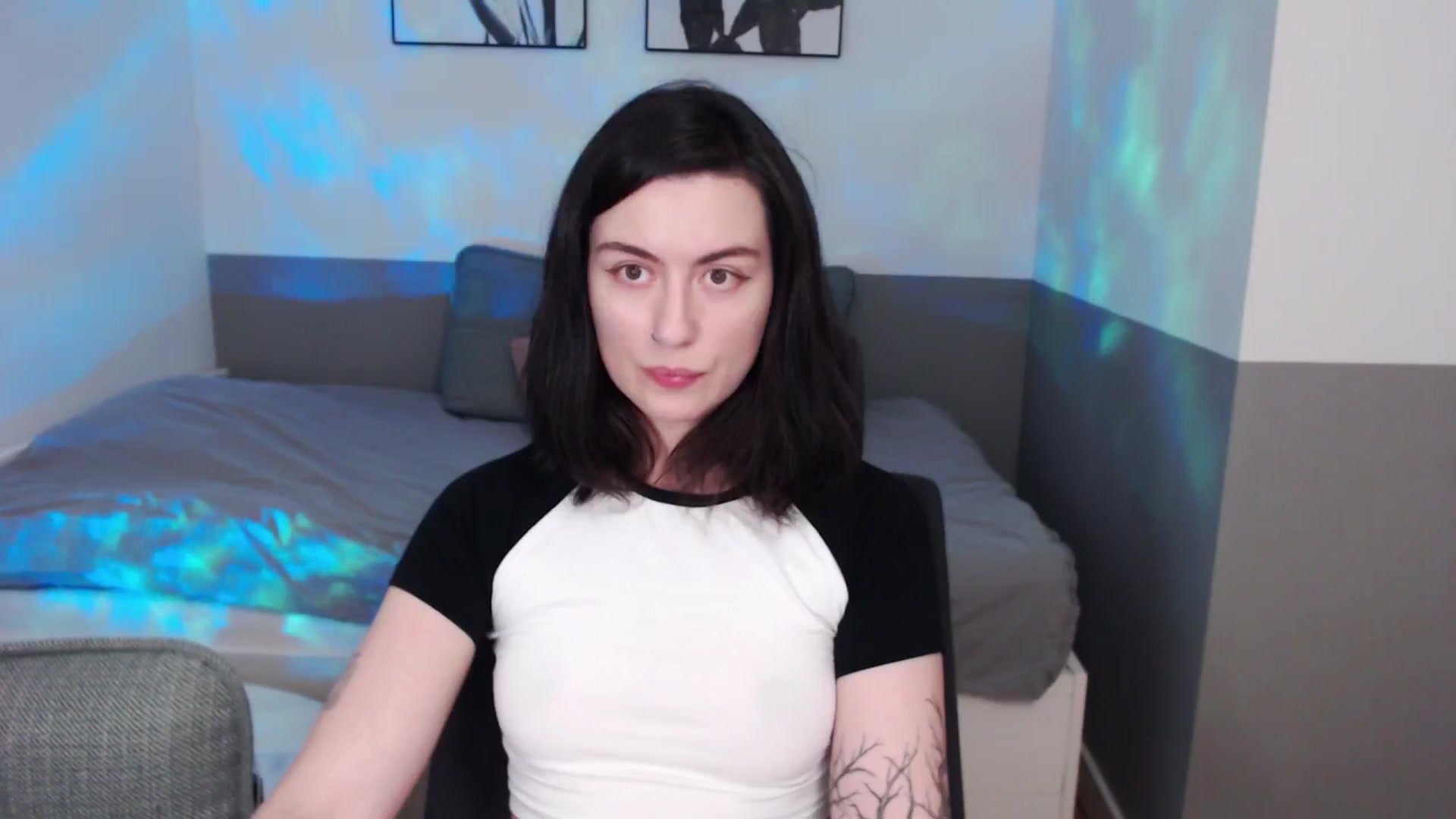 Gallery image thumbnail from HeyAriel's myfreecams stream on, 03/08/2026, 18:59 image 16 of 20