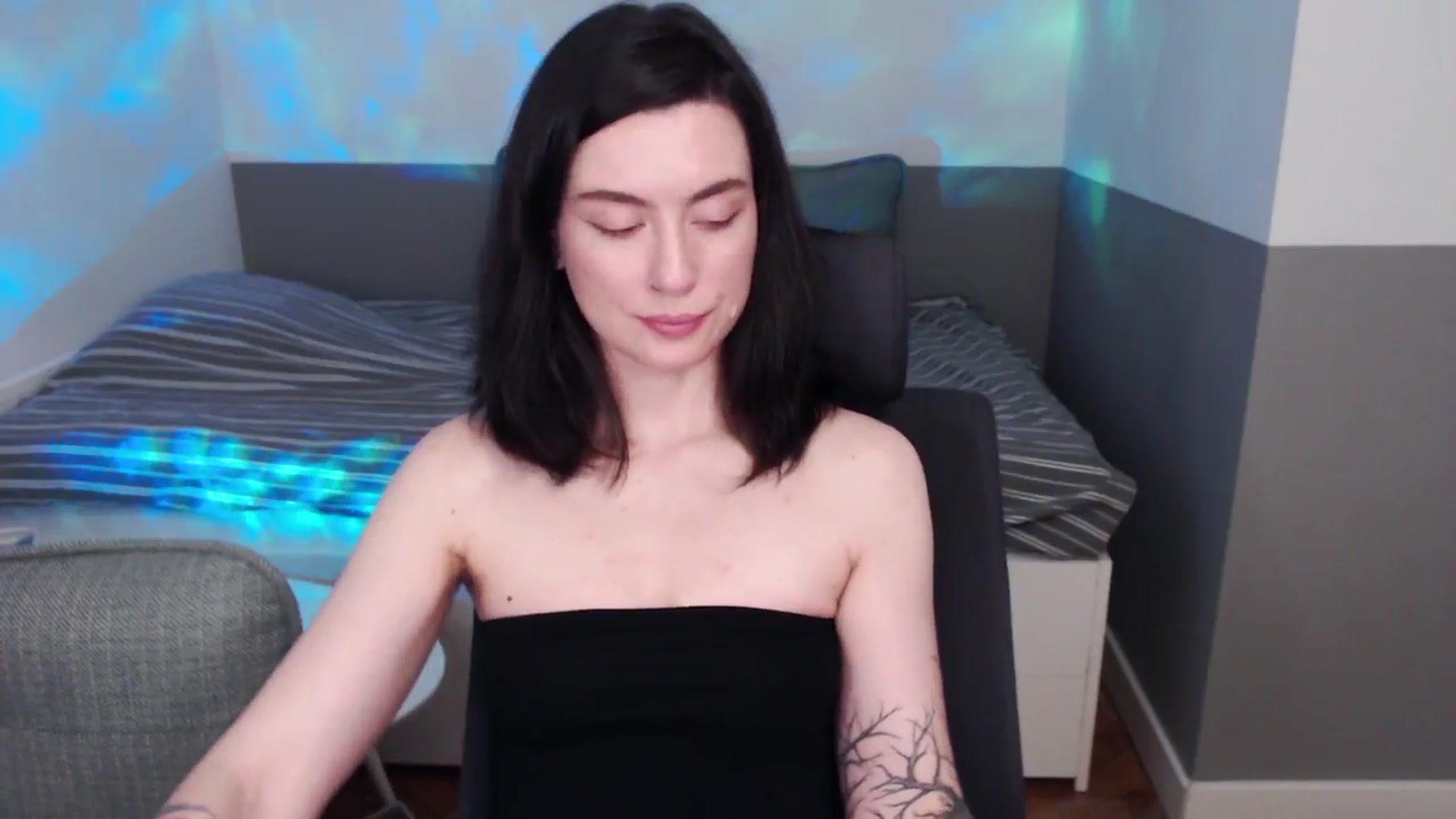 Gallery image thumbnail from HeyAriel's myfreecams stream on, 03/31/2026, 21:19 image 5 of 20