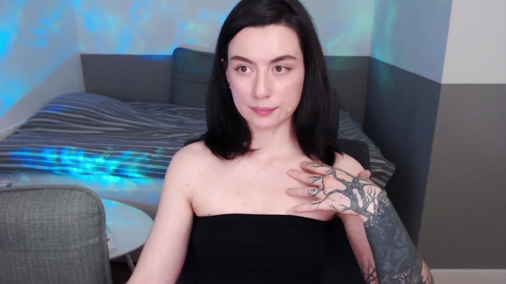 Gallery image thumbnail from HeyAriel's myfreecams stream on, 03/31/2026, 21:19 image 10 of 20