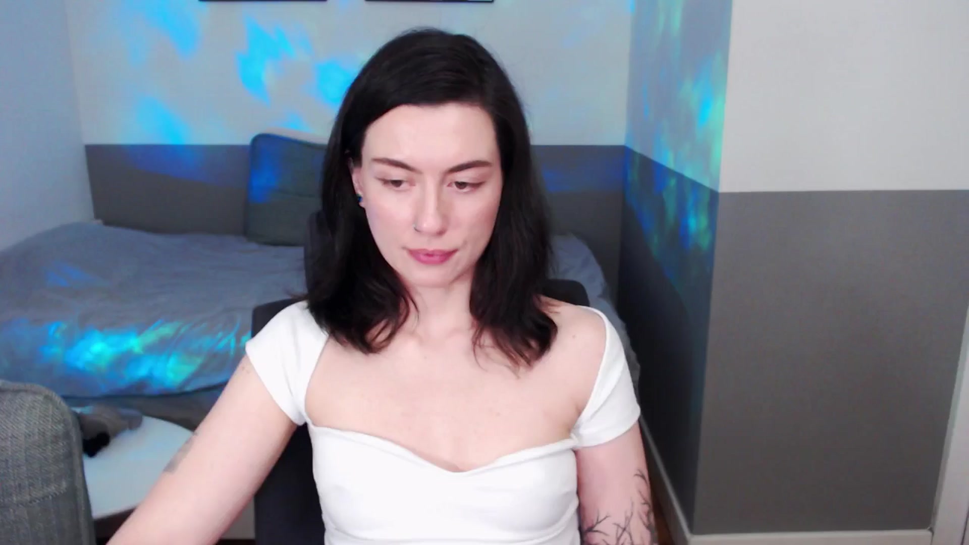 Gallery image thumbnail from HeyAriel's myfreecams stream on, 04/05/2026, 16:09 image 8 of 20