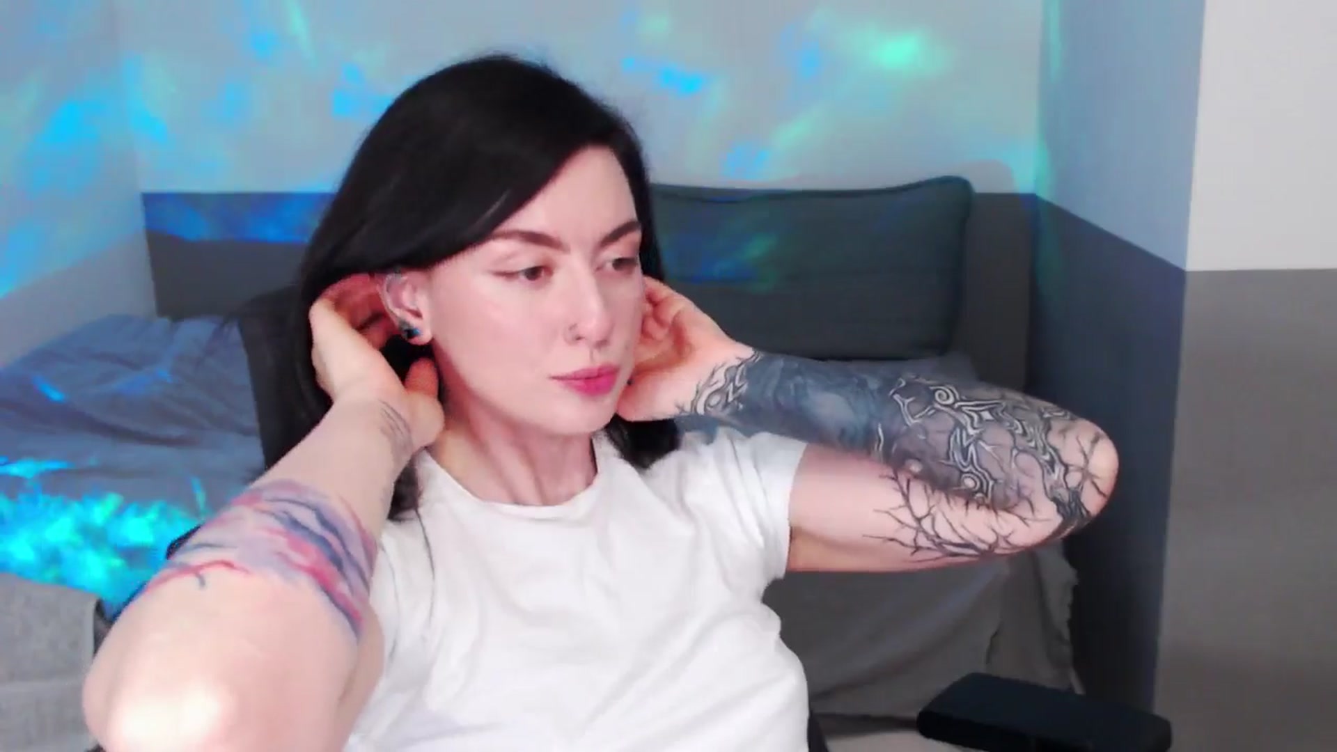 Gallery image thumbnail from HeyAriel's myfreecams stream on, 04/09/2026, 18:59 image 19 of 20