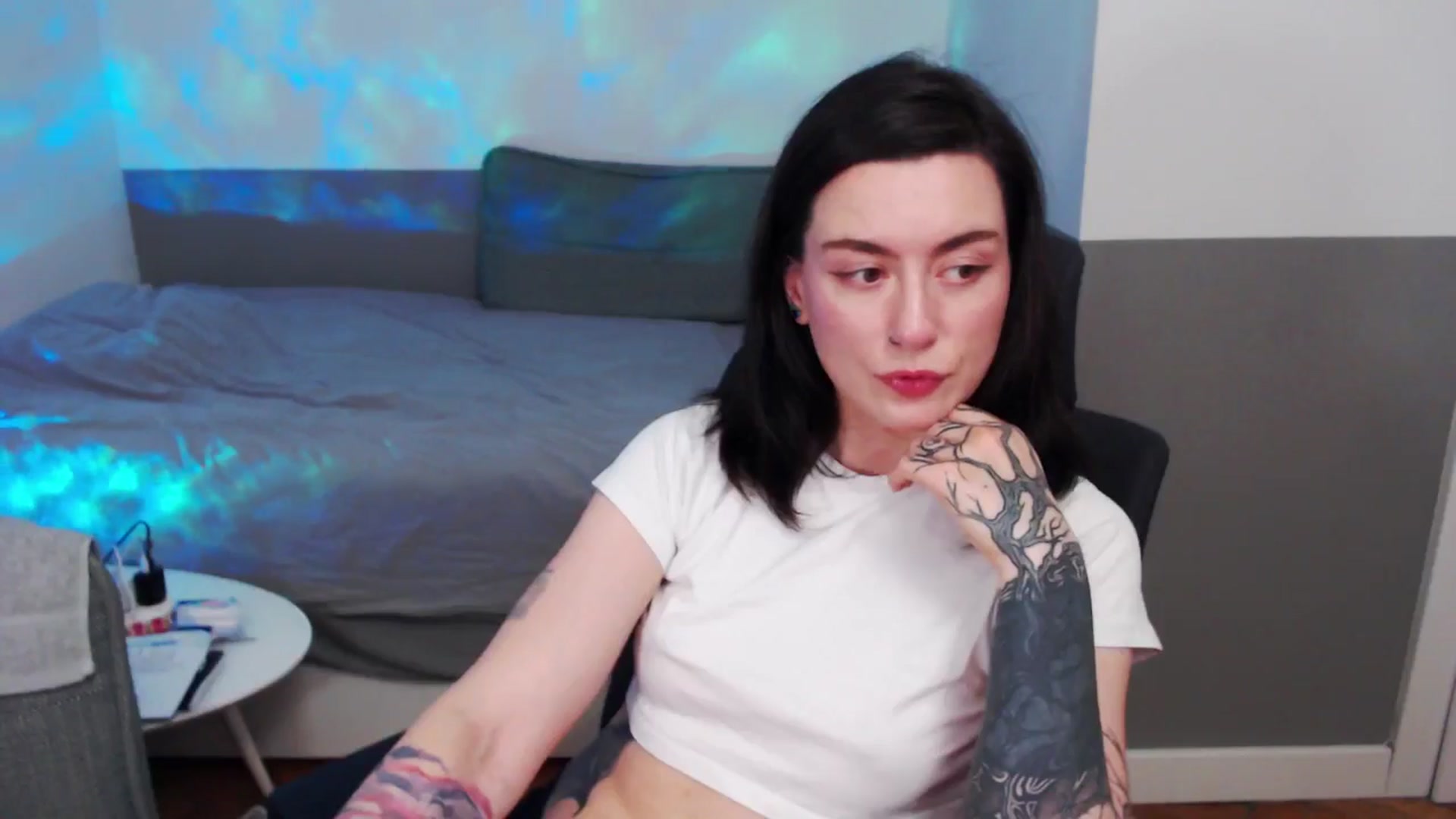 Gallery image thumbnail from HeyAriel's myfreecams stream on, 04/09/2026, 18:59 image 6 of 20