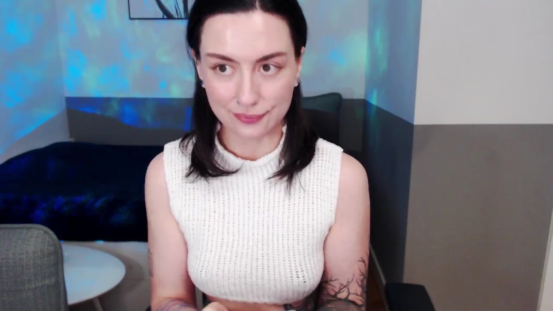Gallery image thumbnail from HeyAriel's myfreecams stream on, 04/18/2026, 21:35 image 4 of 20