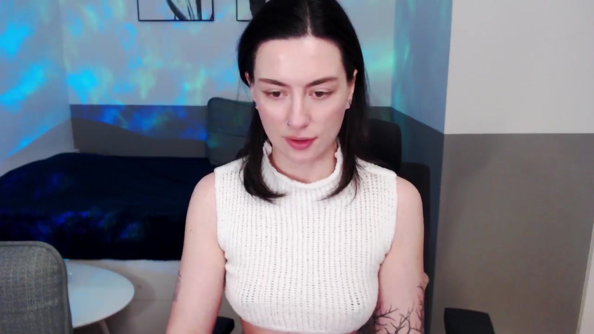 Gallery image thumbnail from HeyAriel's myfreecams stream on, 04/18/2026, 21:35 image 6 of 20